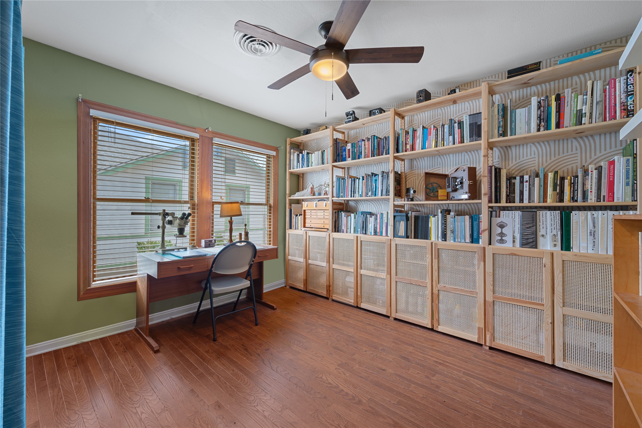 main property photo 13