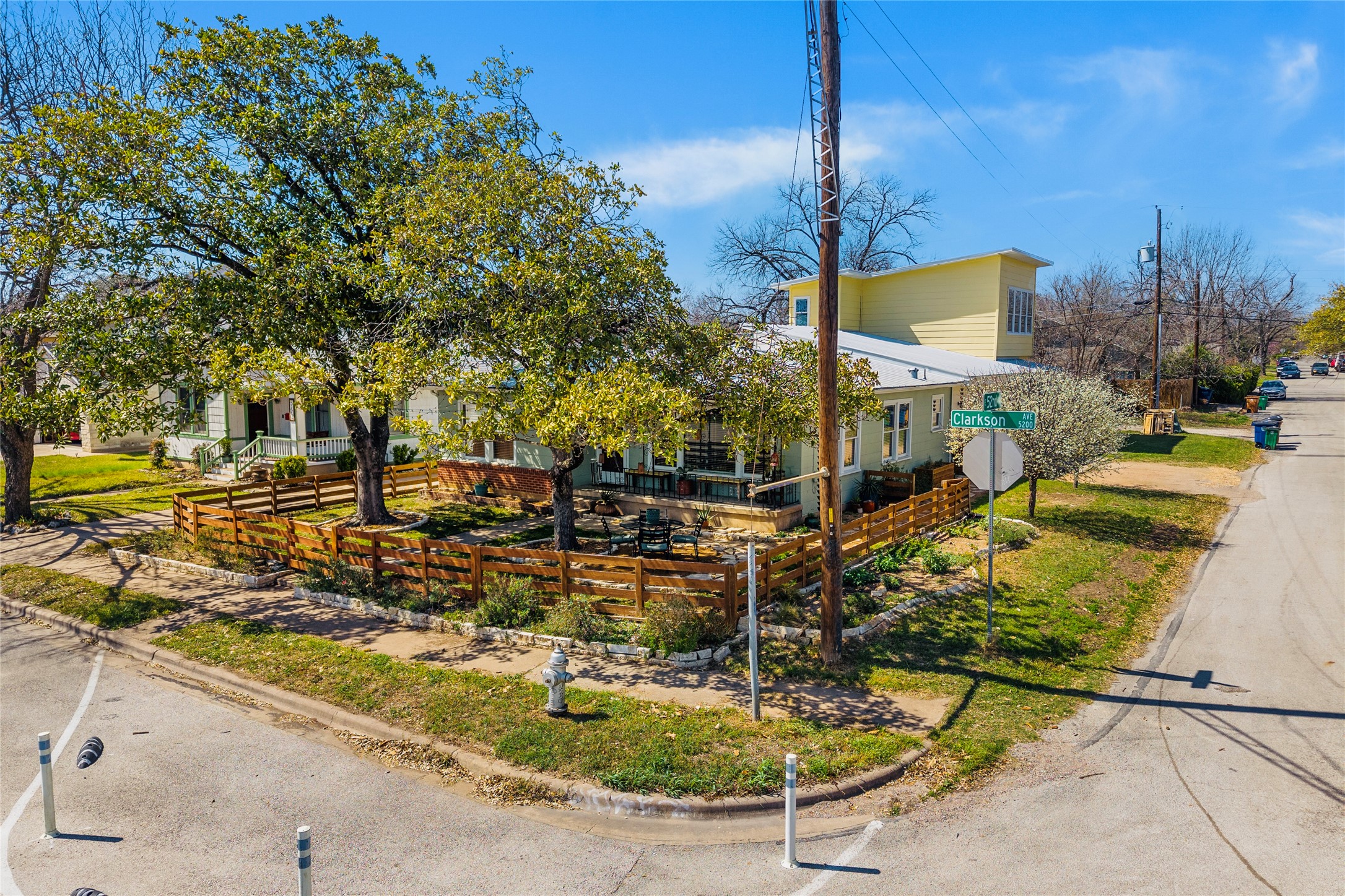 main property photo 31