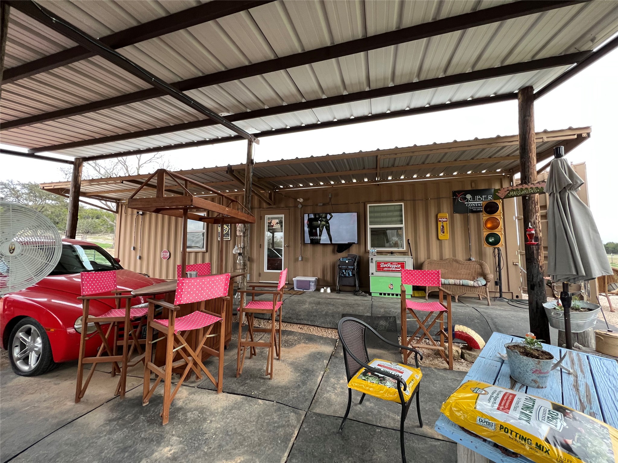 main property photo 15