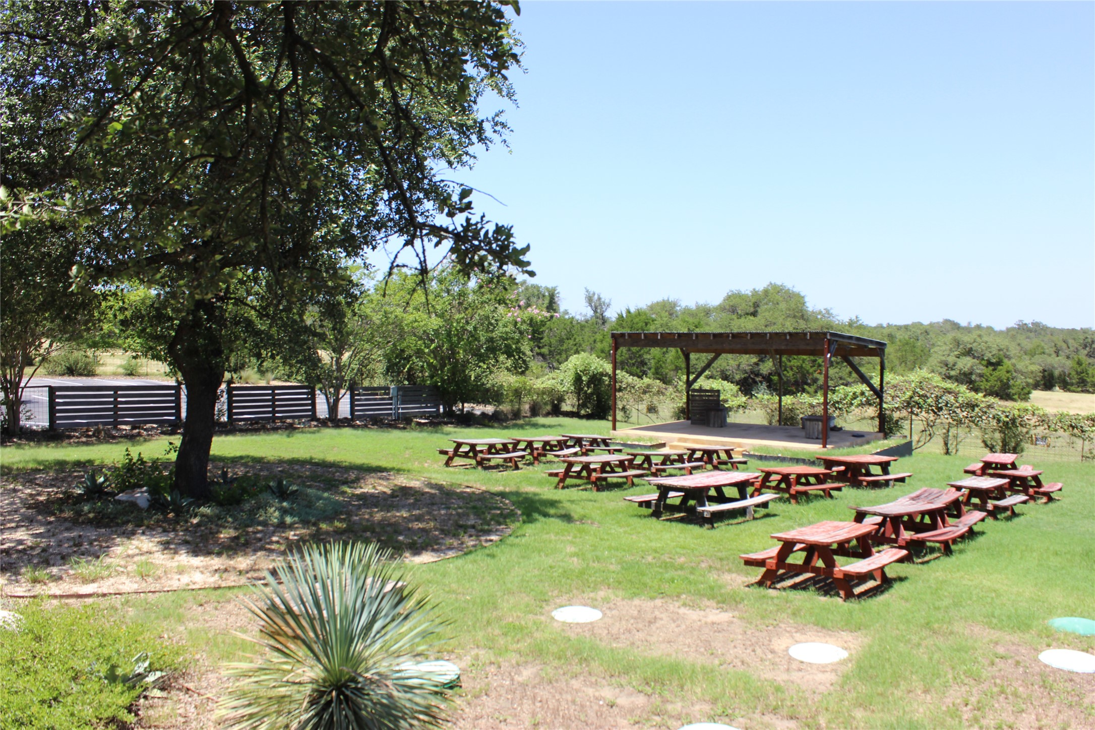 main property photo 11