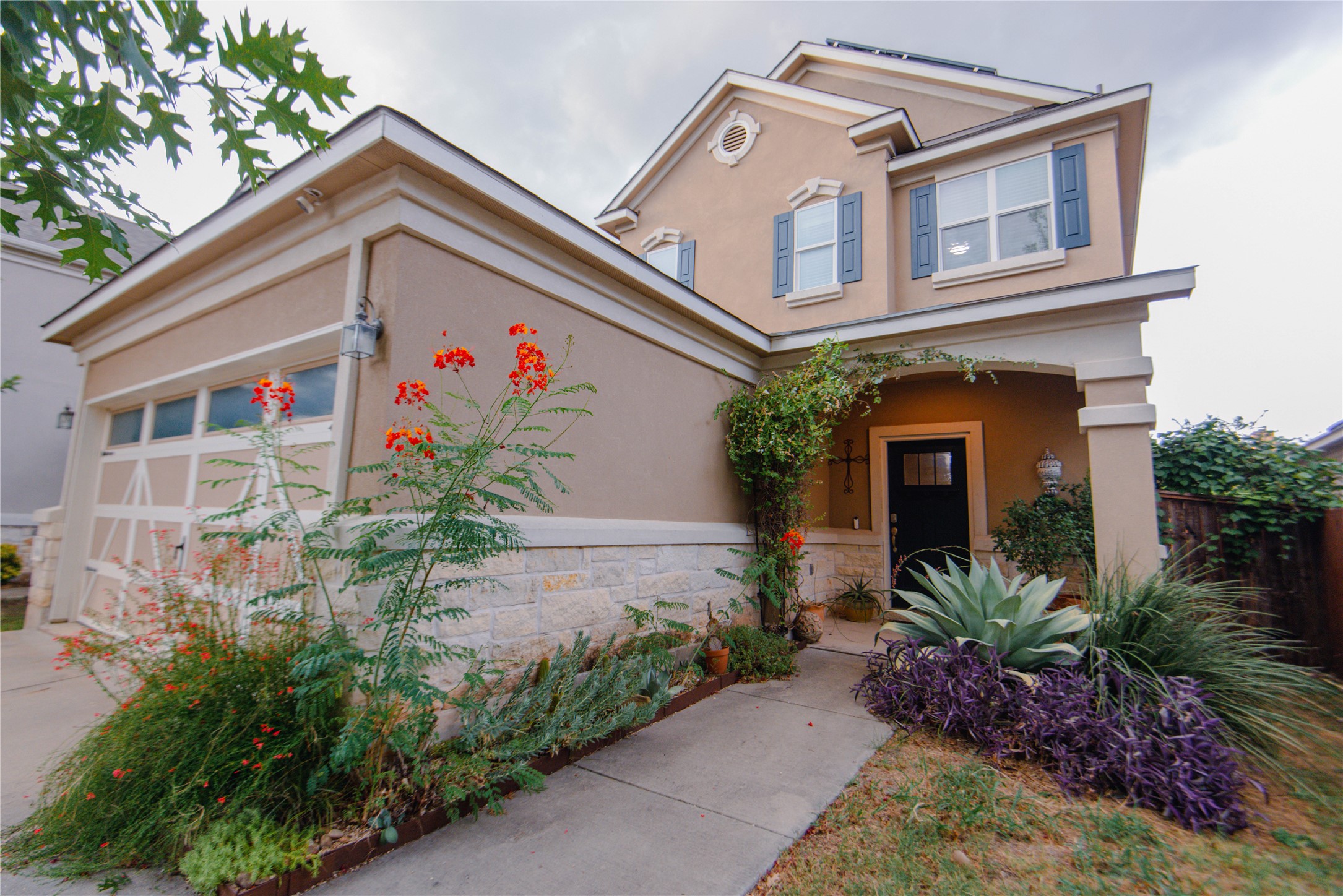 main property photo 13
