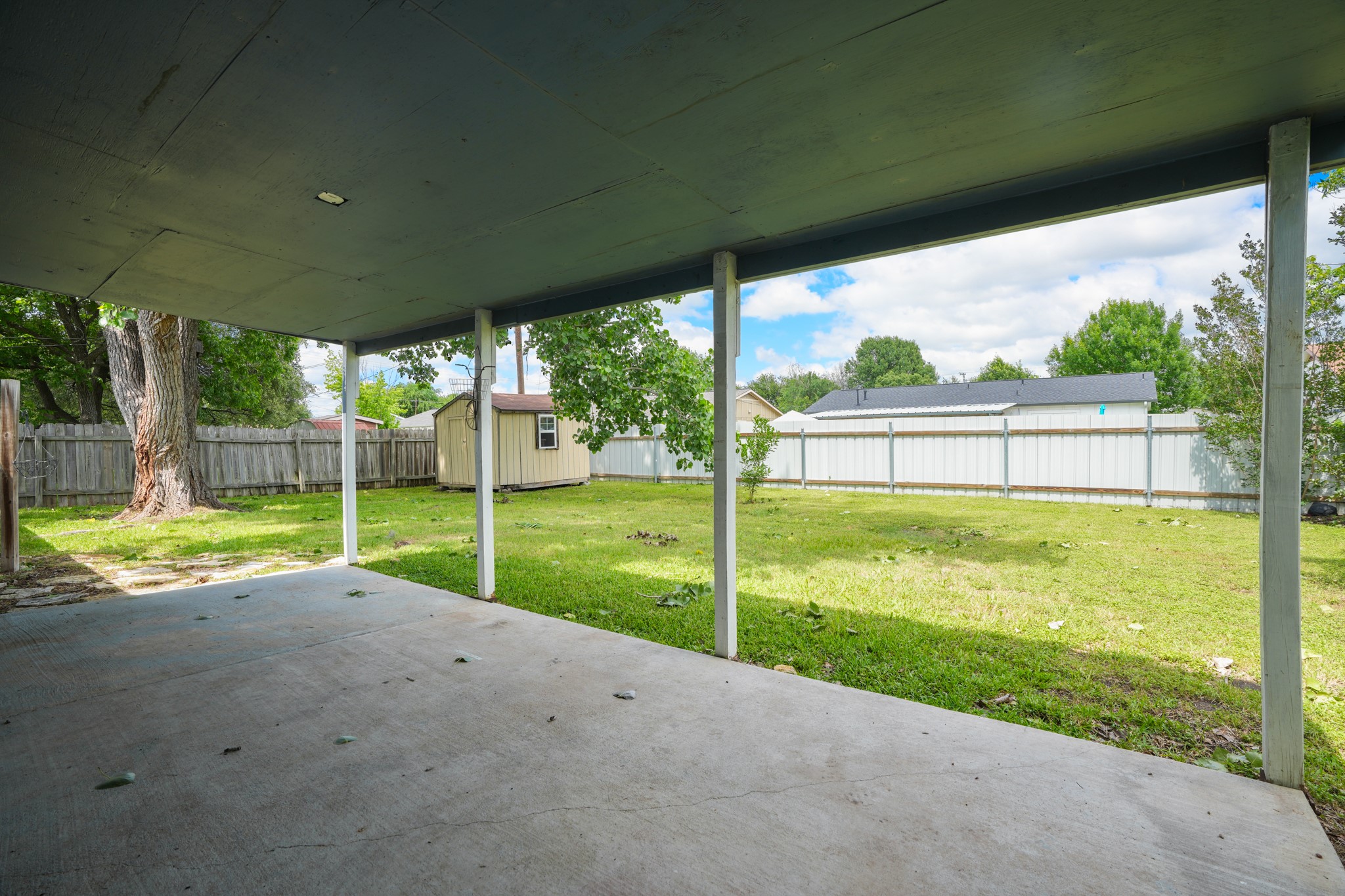 main property photo 7