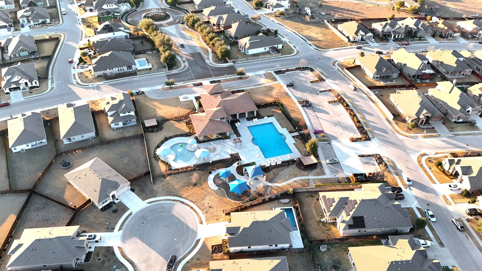 main property photo 34
