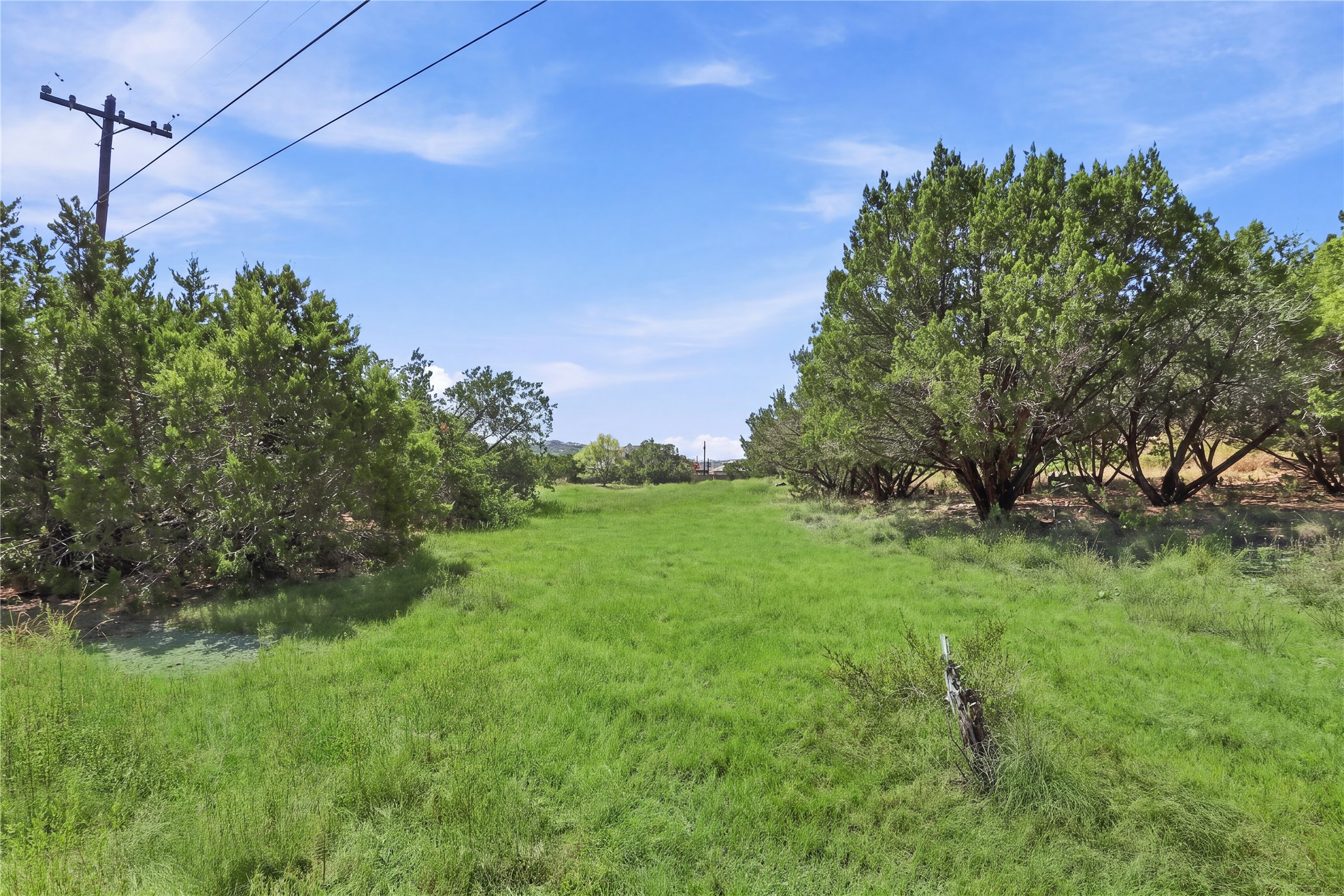 main property photo 11