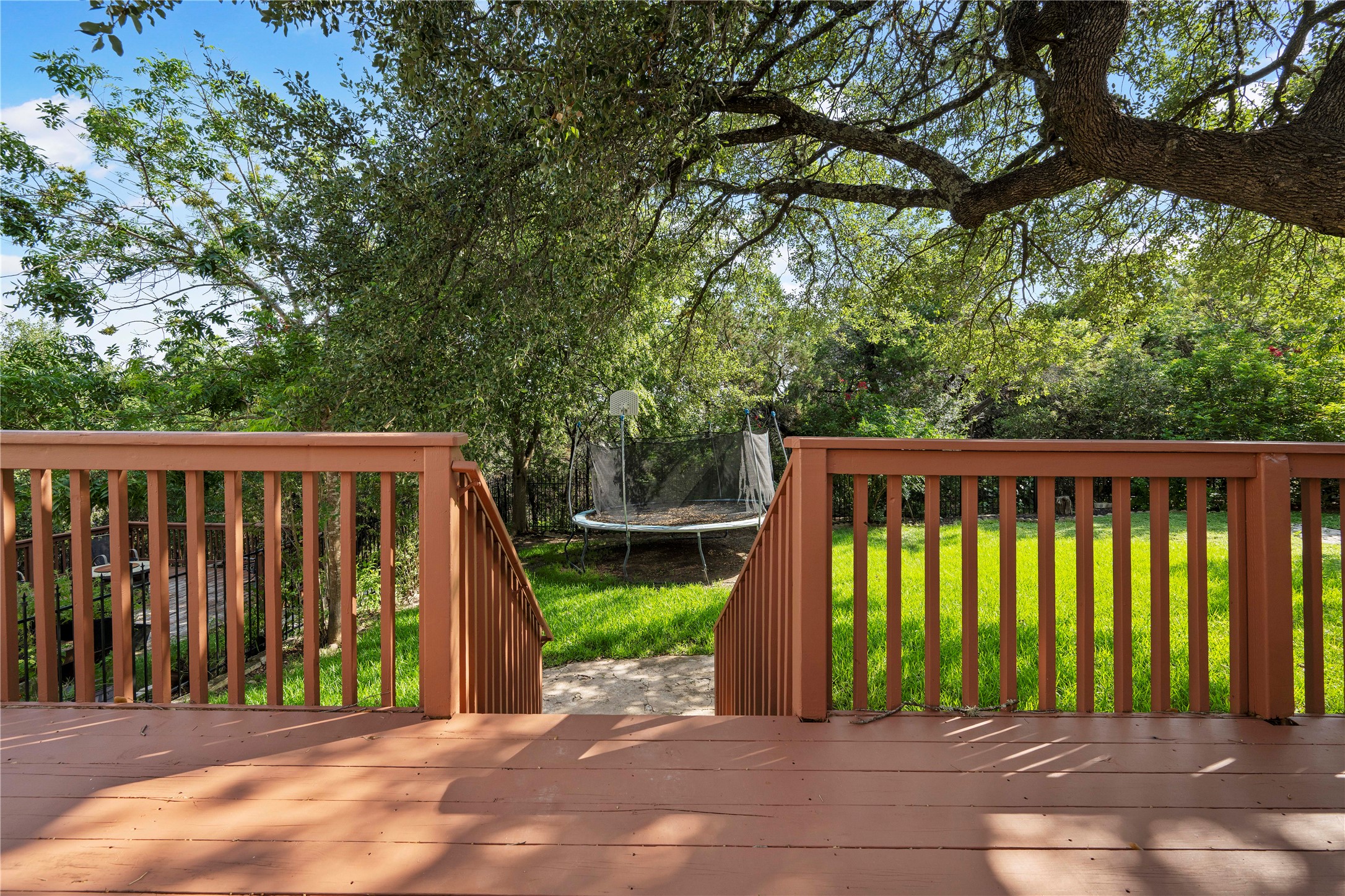 main property photo 35