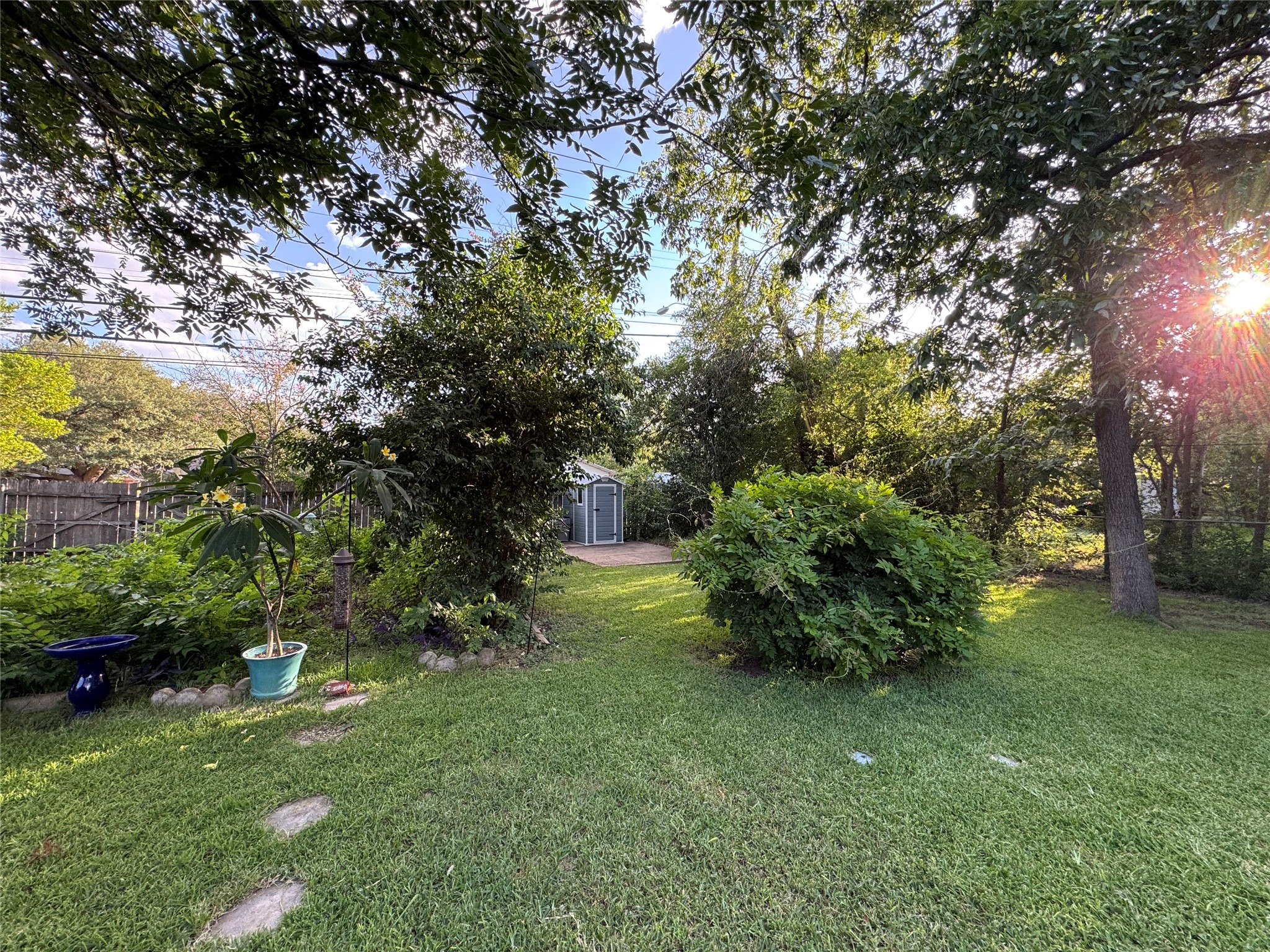 main property photo 10