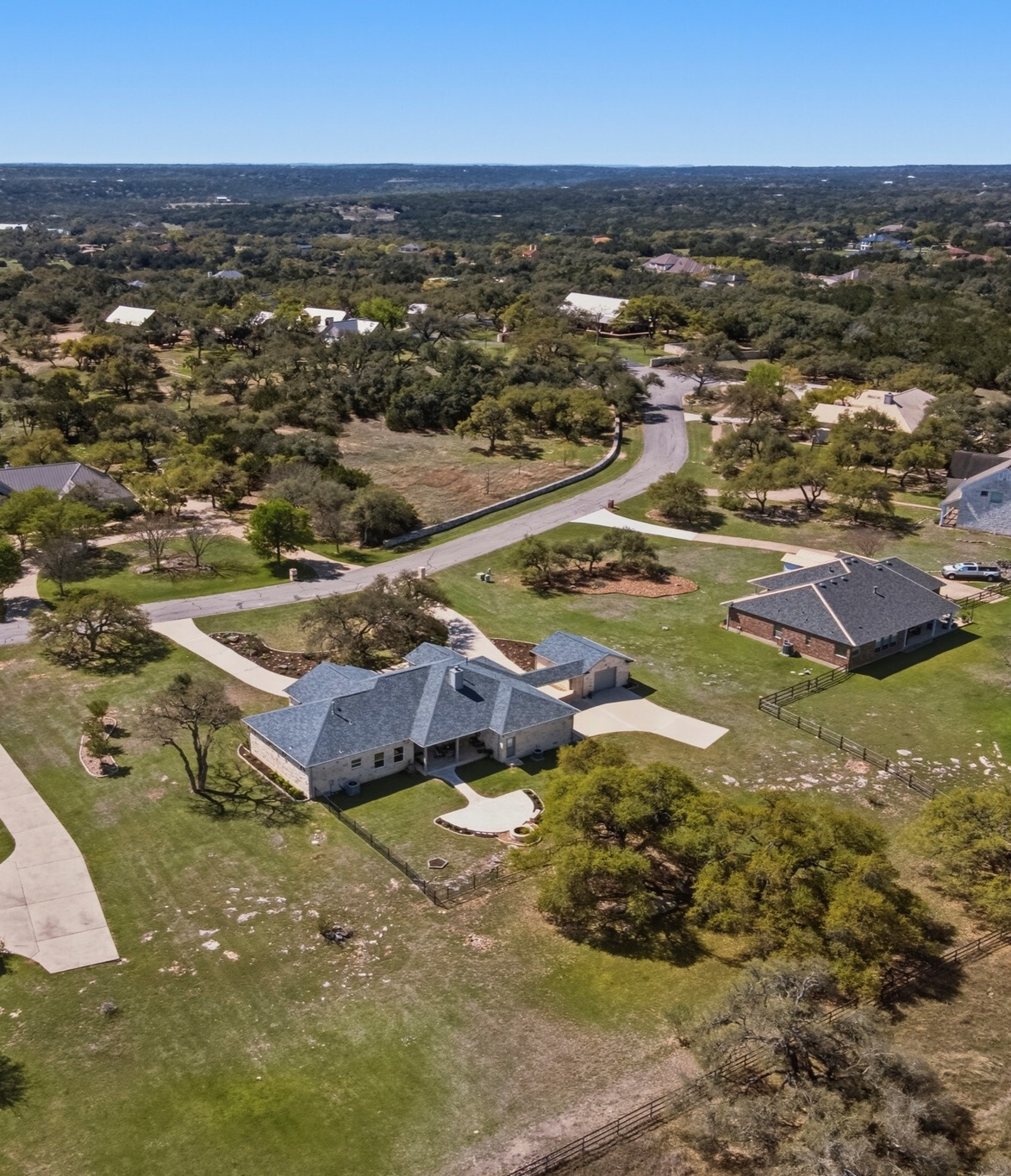 main property photo 30