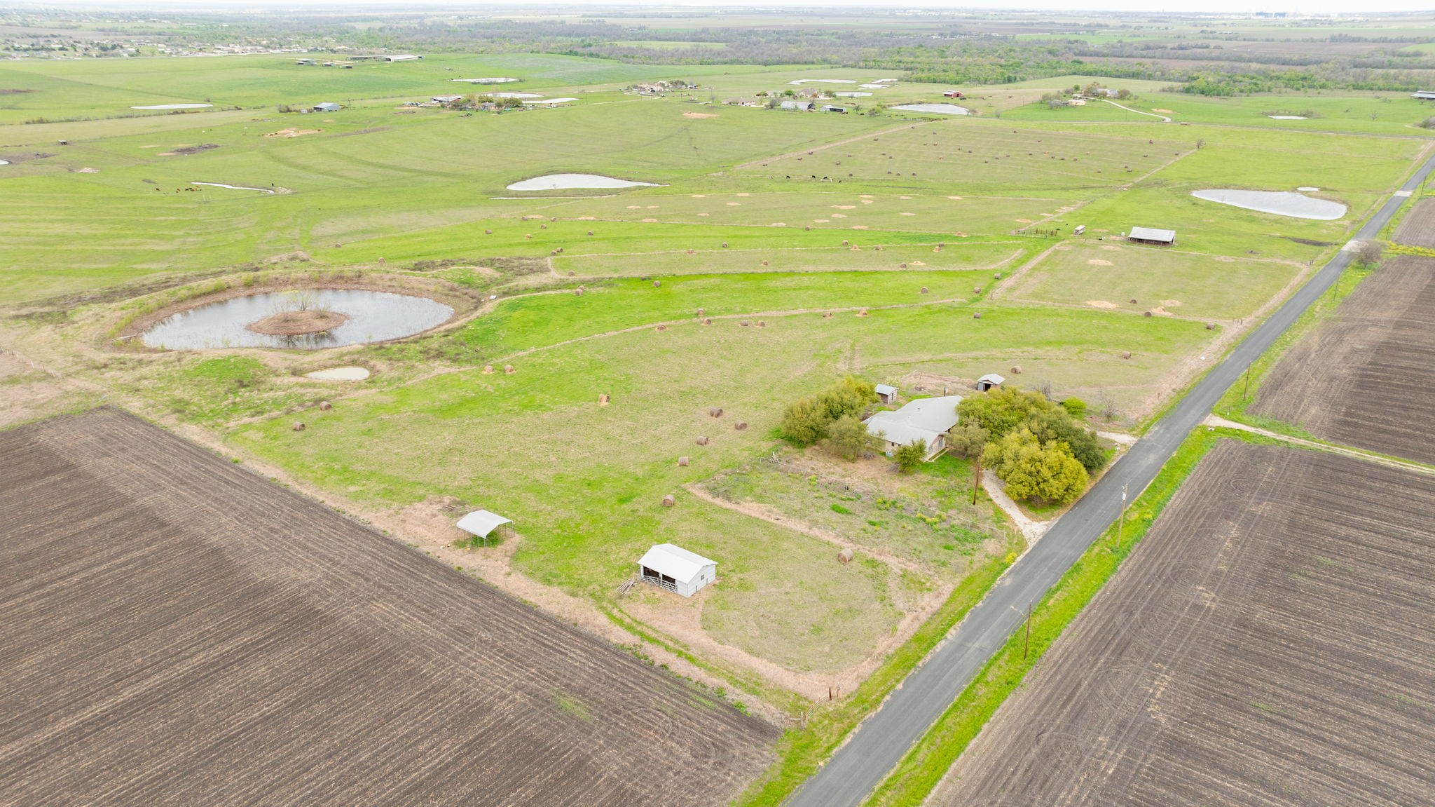 main property photo 10