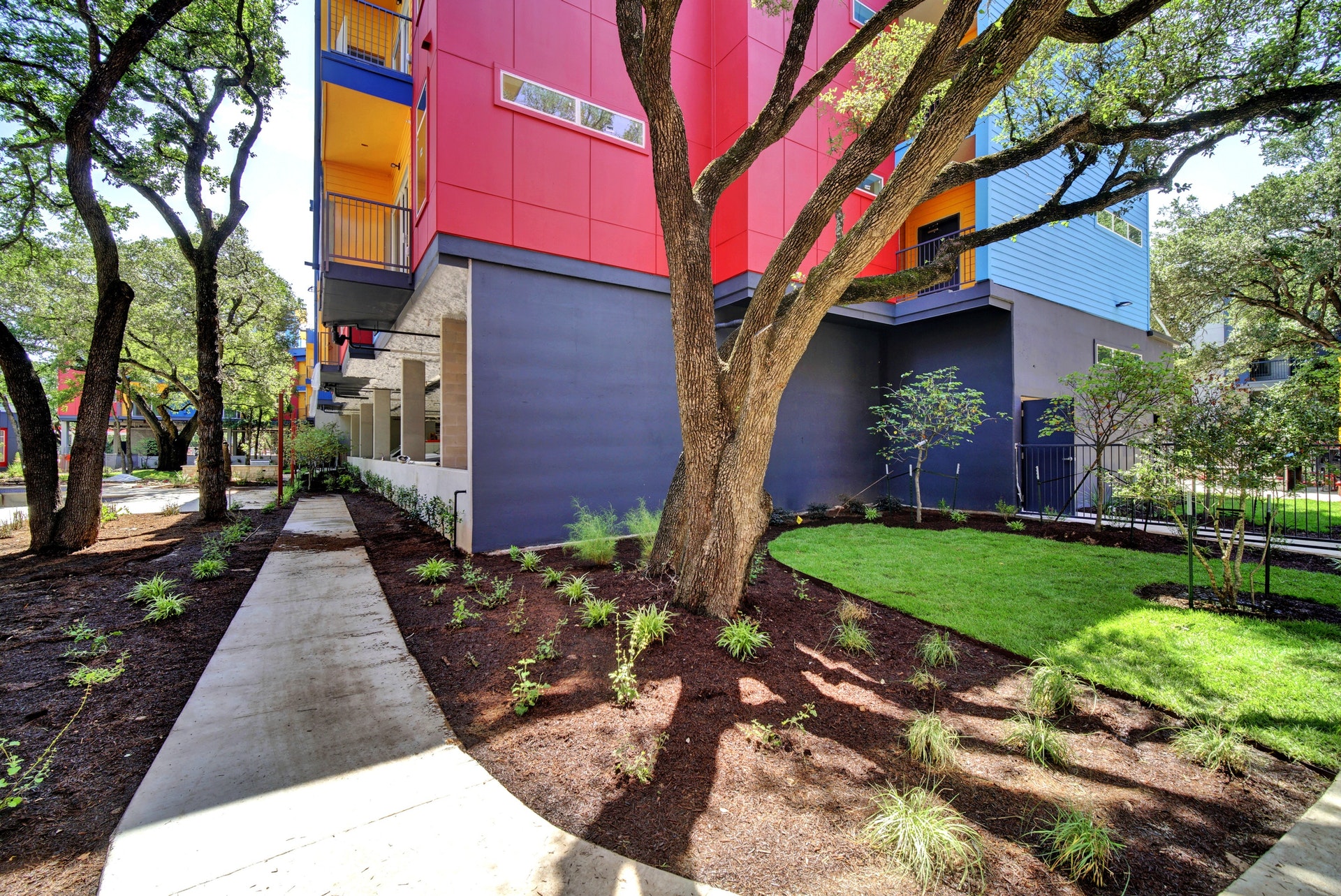main property photo 4