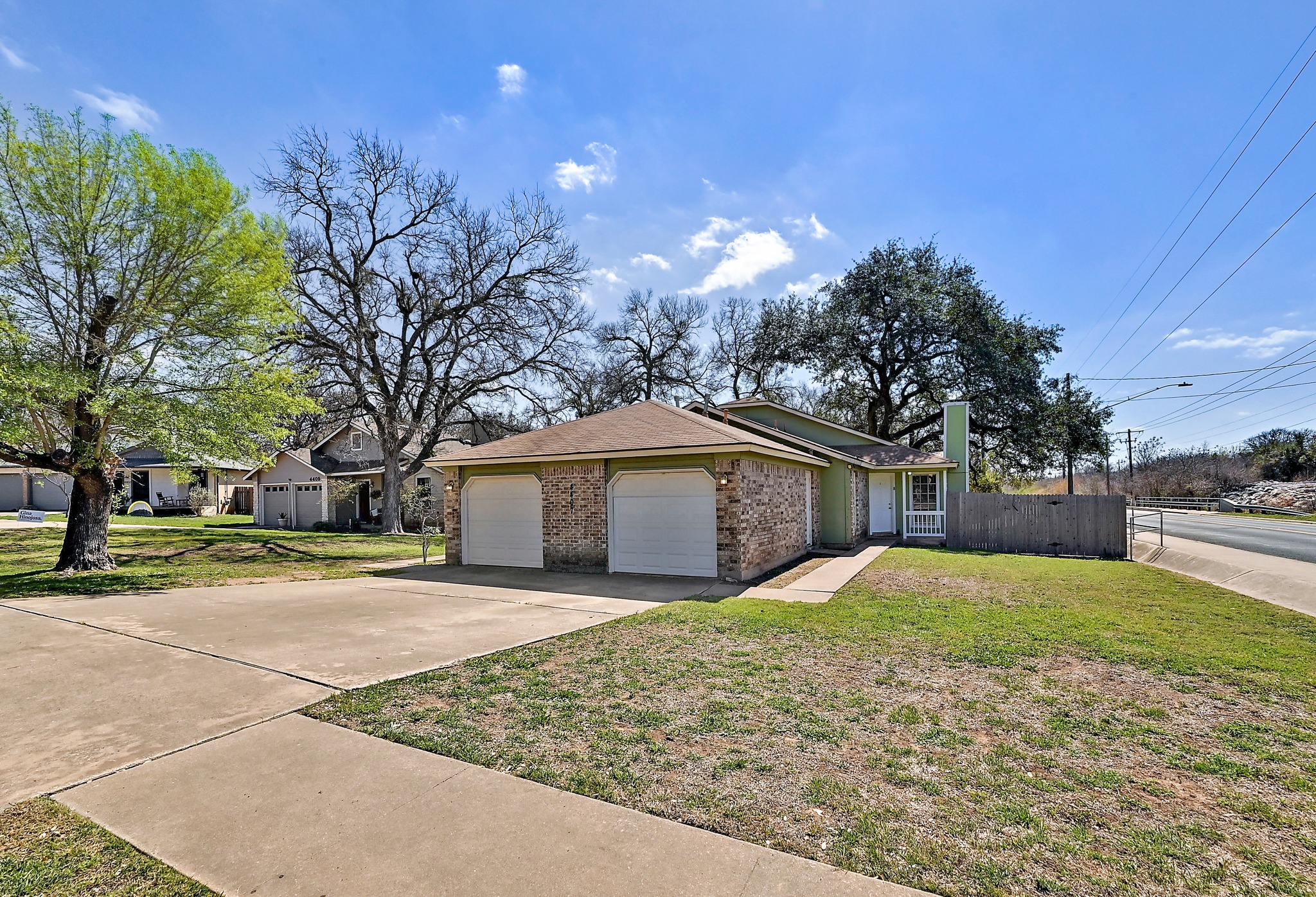 main property photo 19