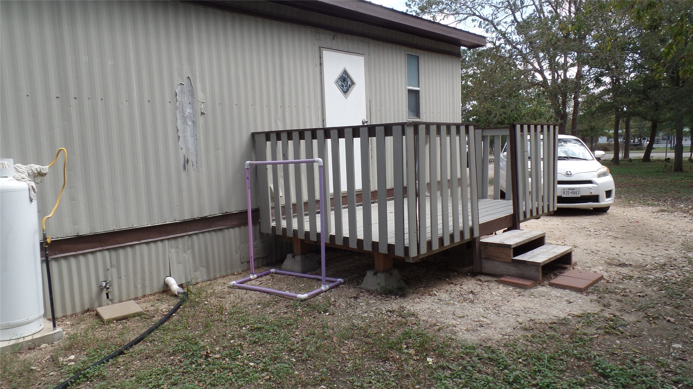 main property photo 18