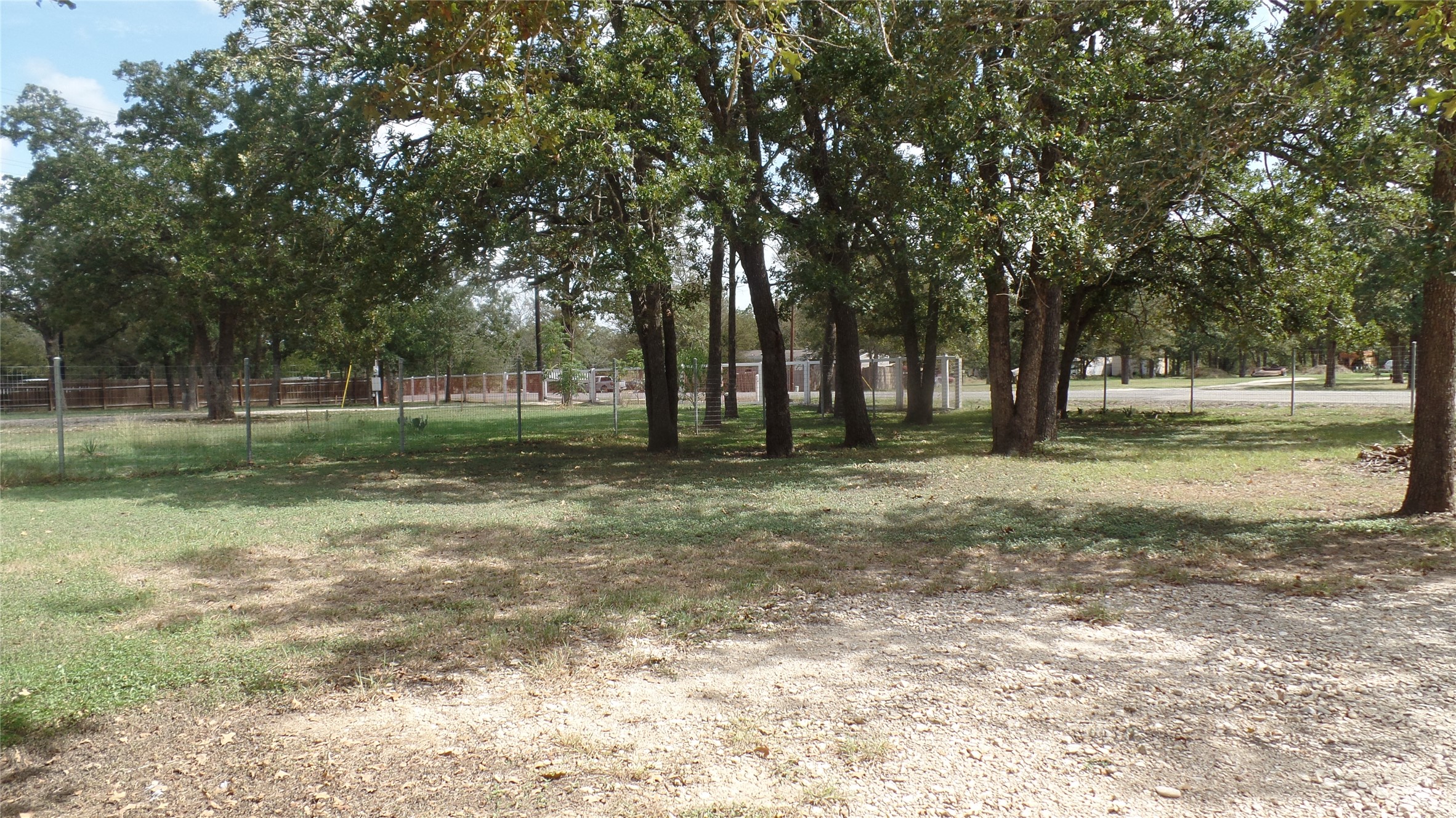 main property photo 19