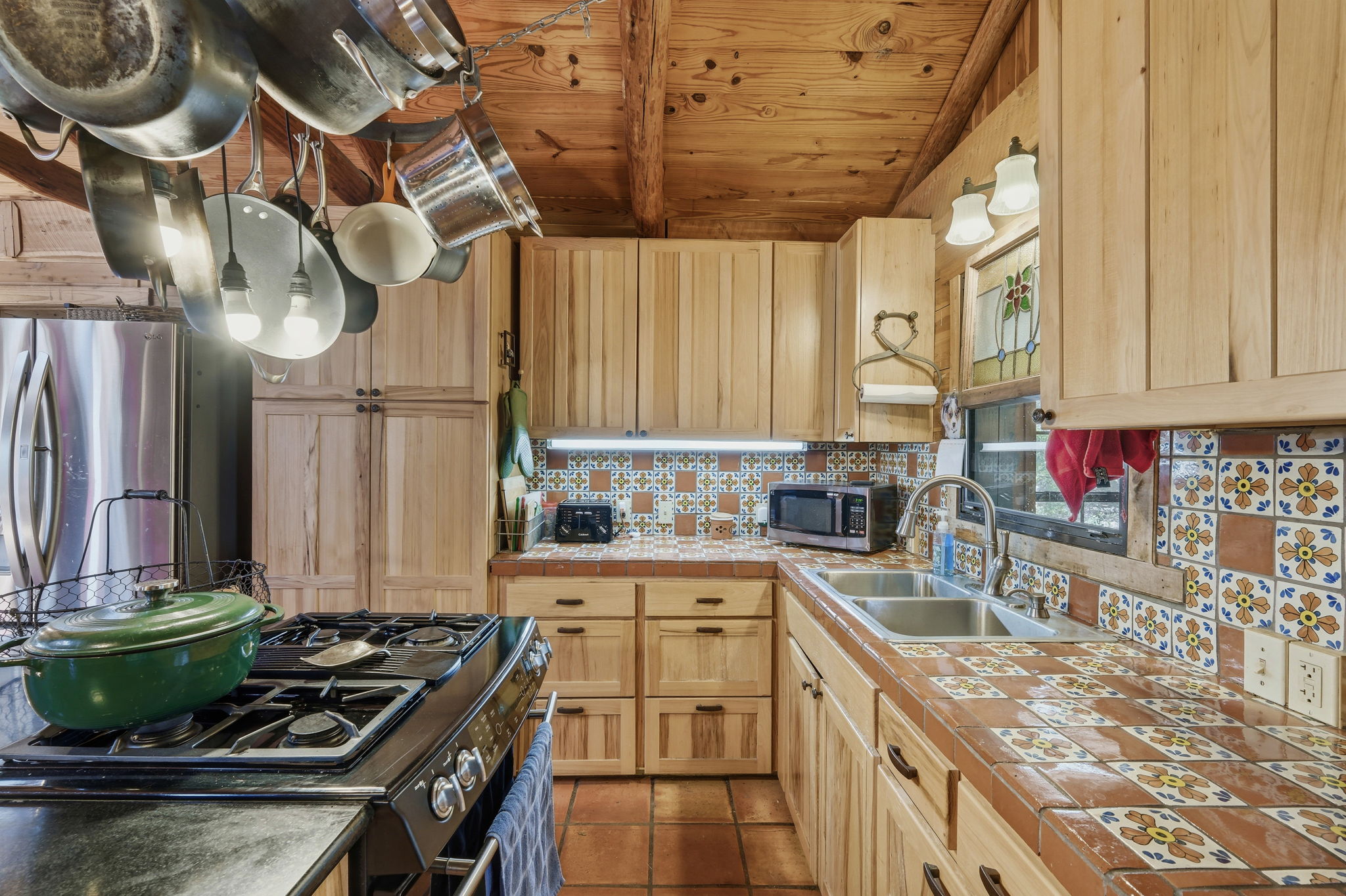 main property photo 15