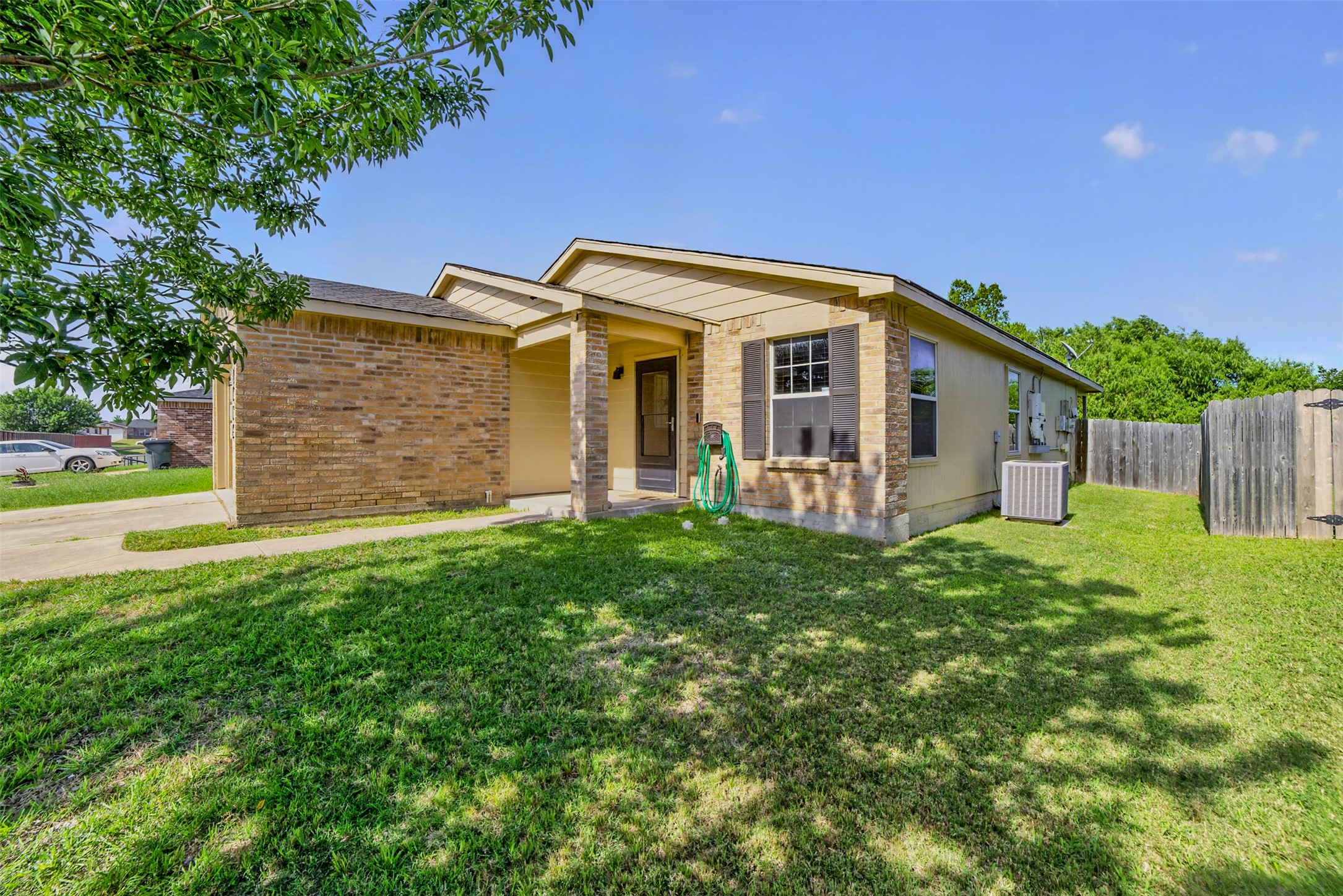 main property photo 2