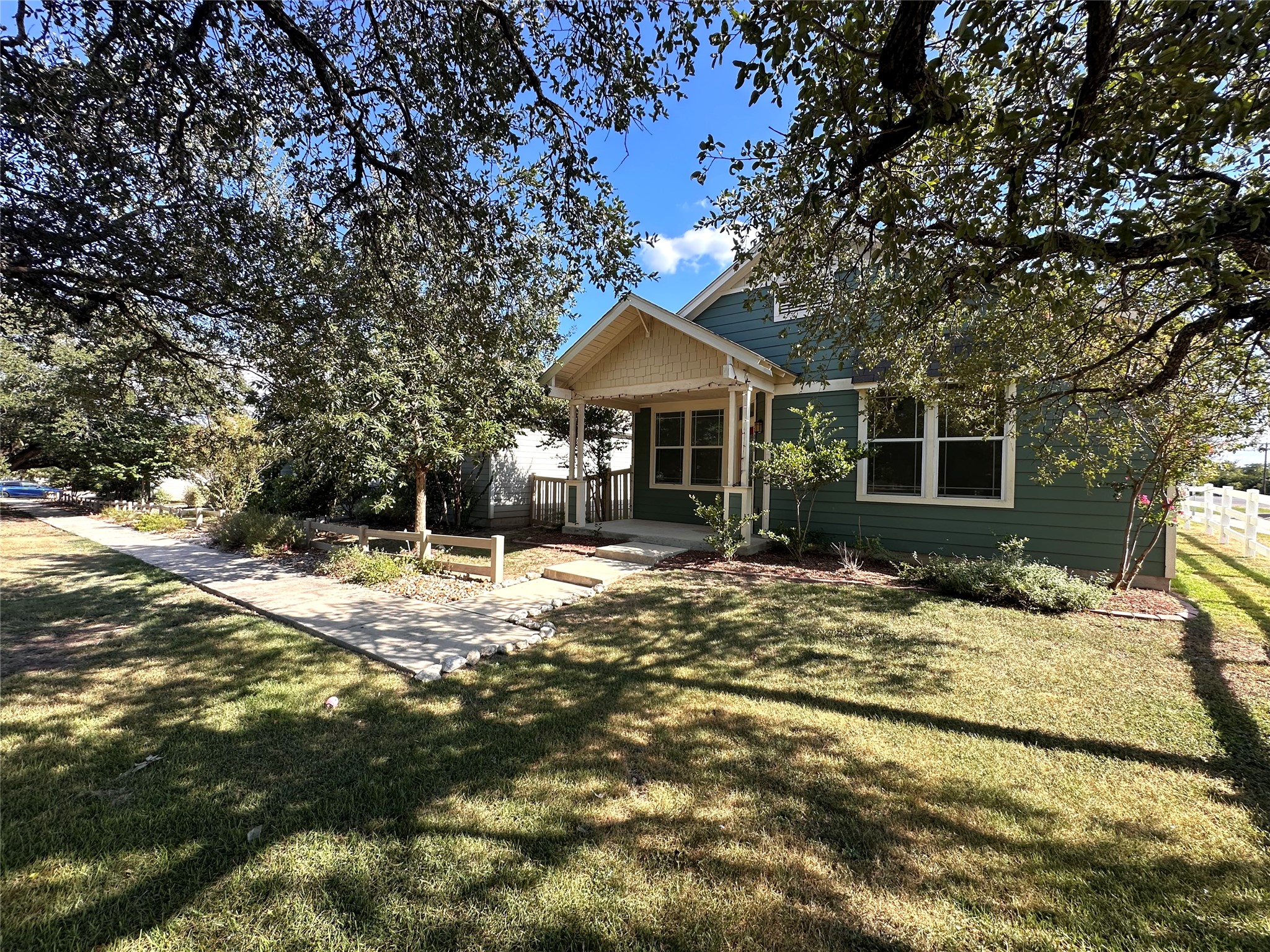 main property photo 2