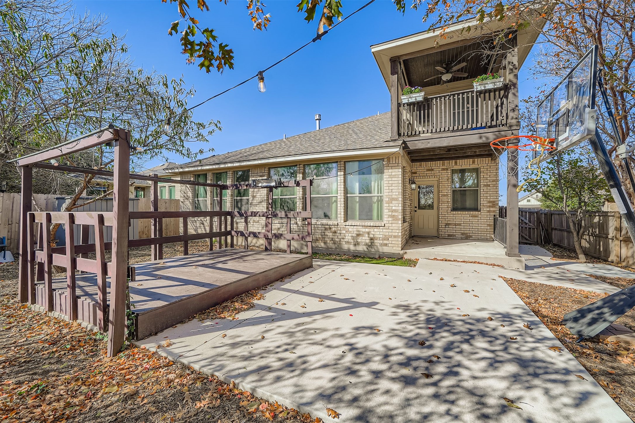 main property photo 32