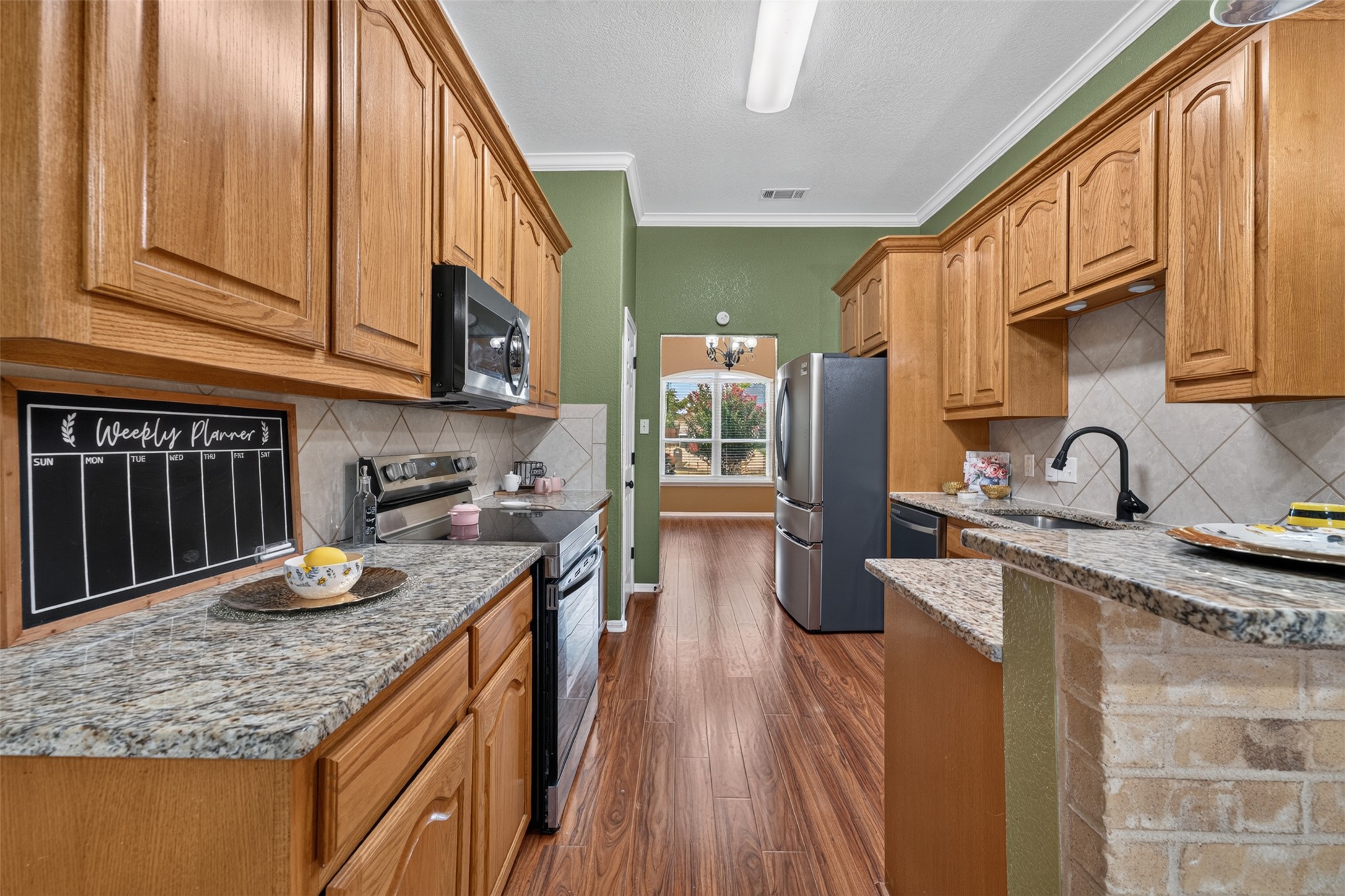 main property photo 13
