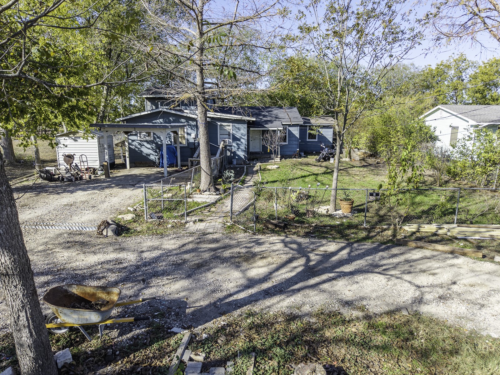 main property photo 19