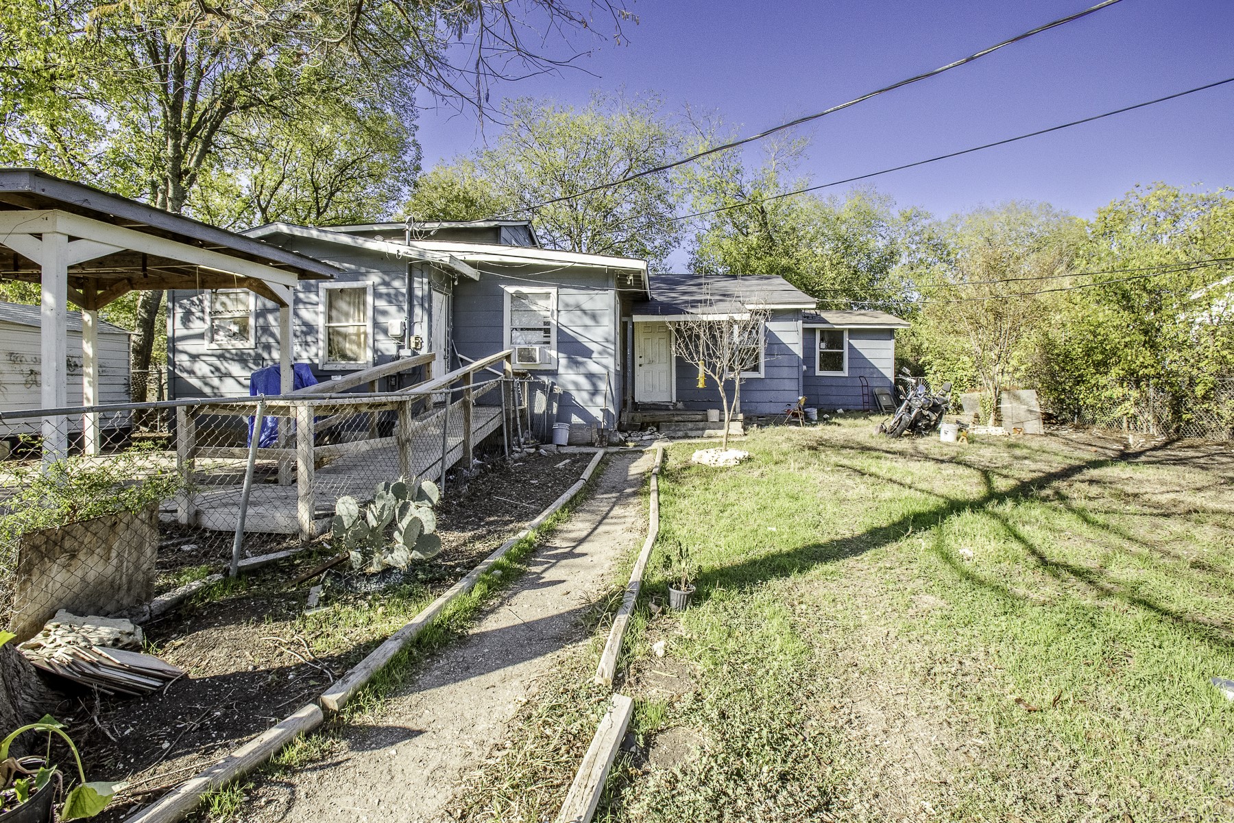 main property photo 5