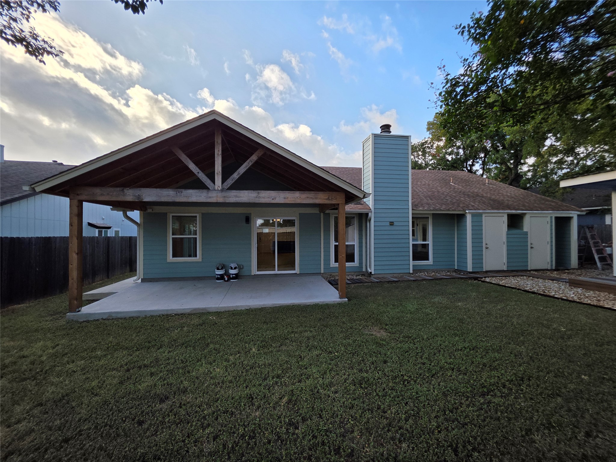 main property photo 24