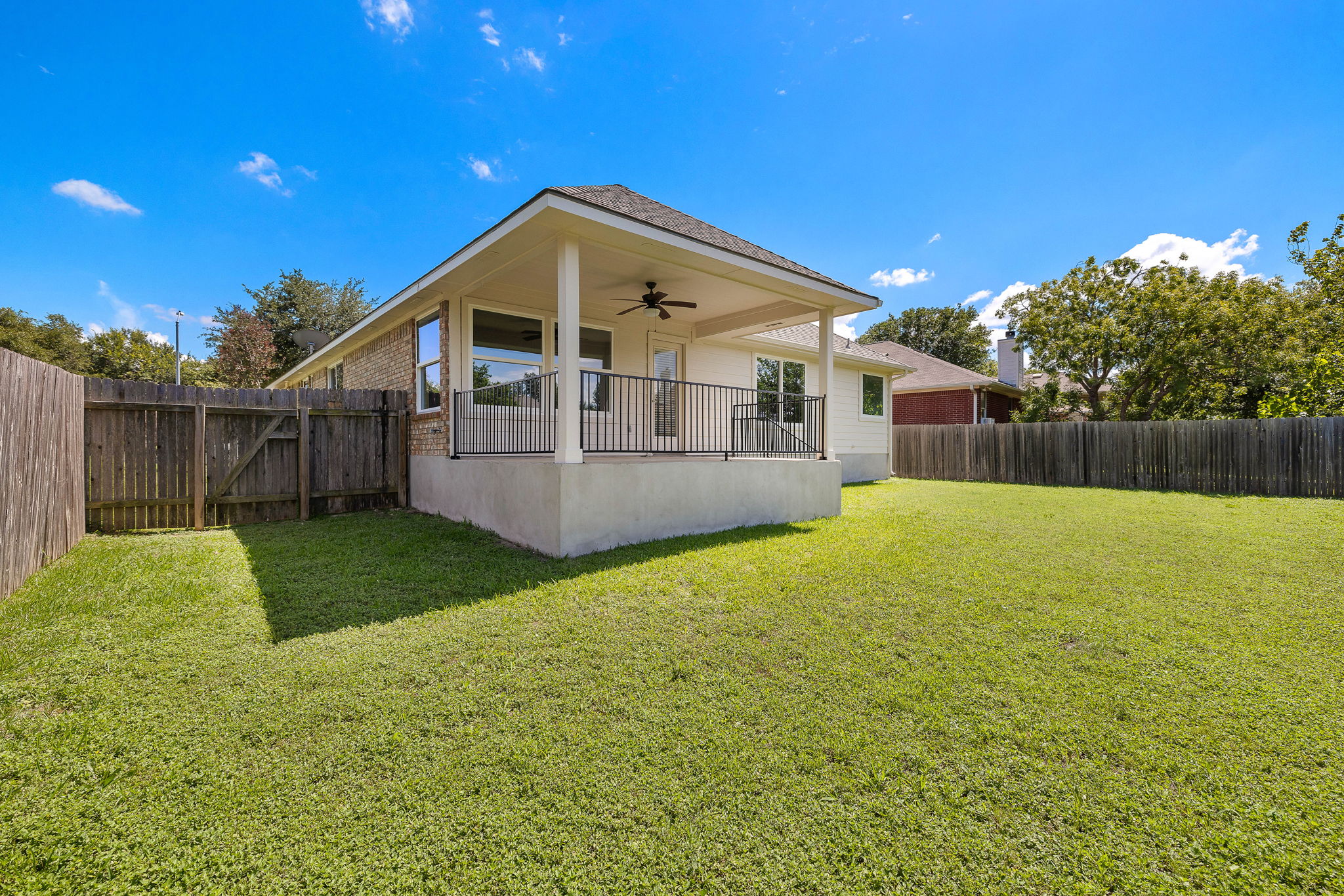 main property photo 19