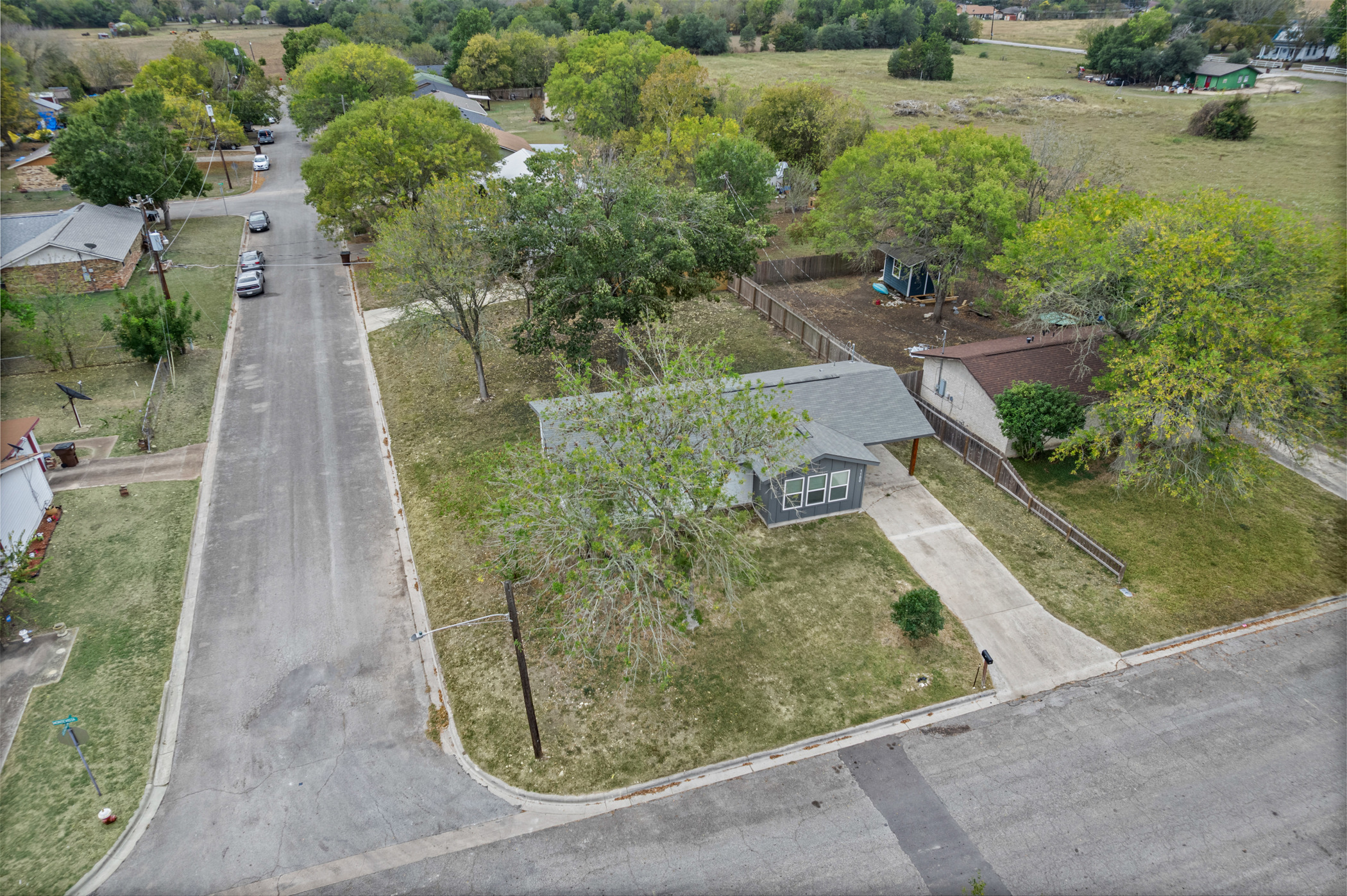 main property photo 25