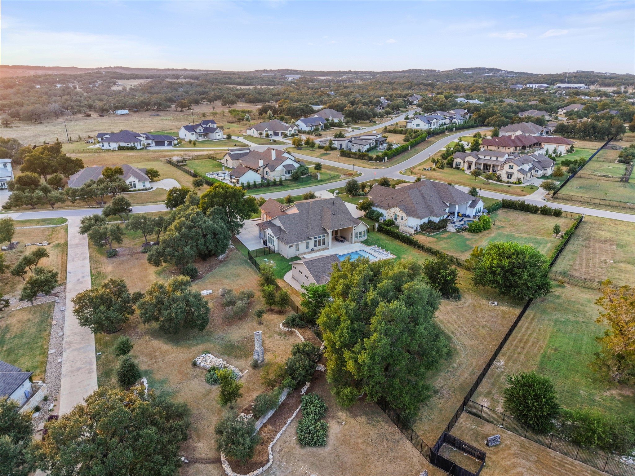 main property photo 33