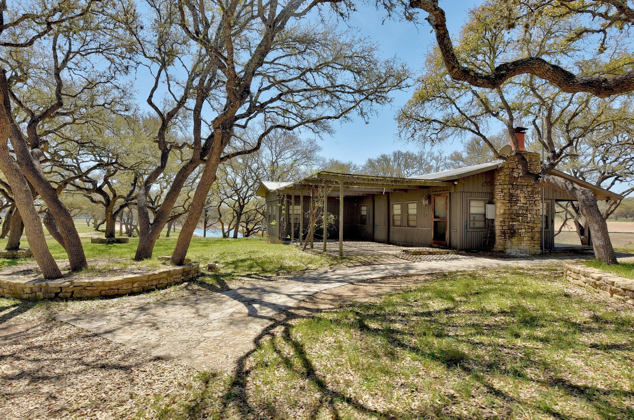 main property photo 32