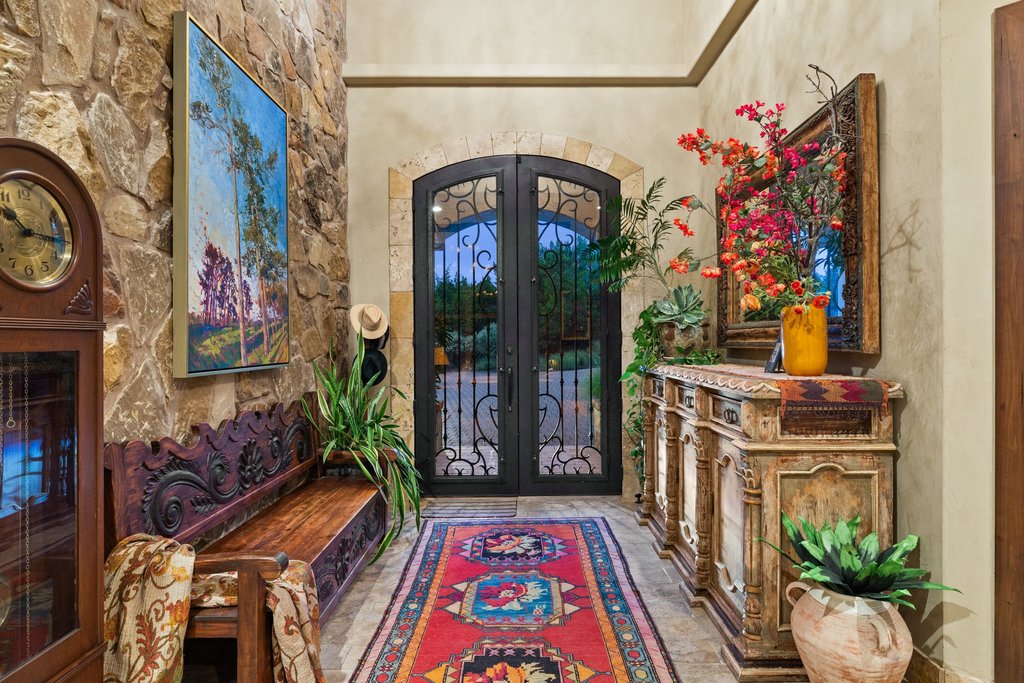 main property photo 13