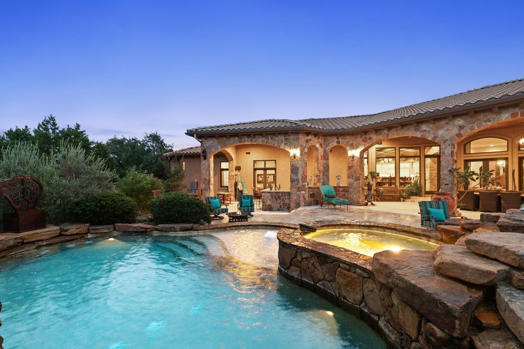 main property photo 35