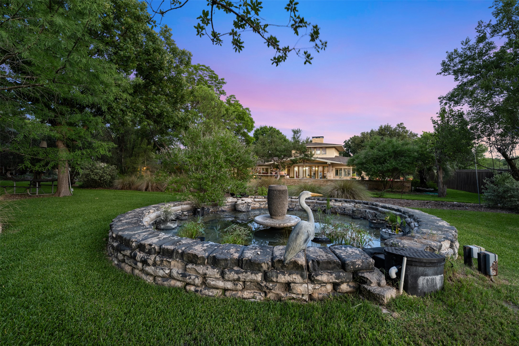 main property photo 30