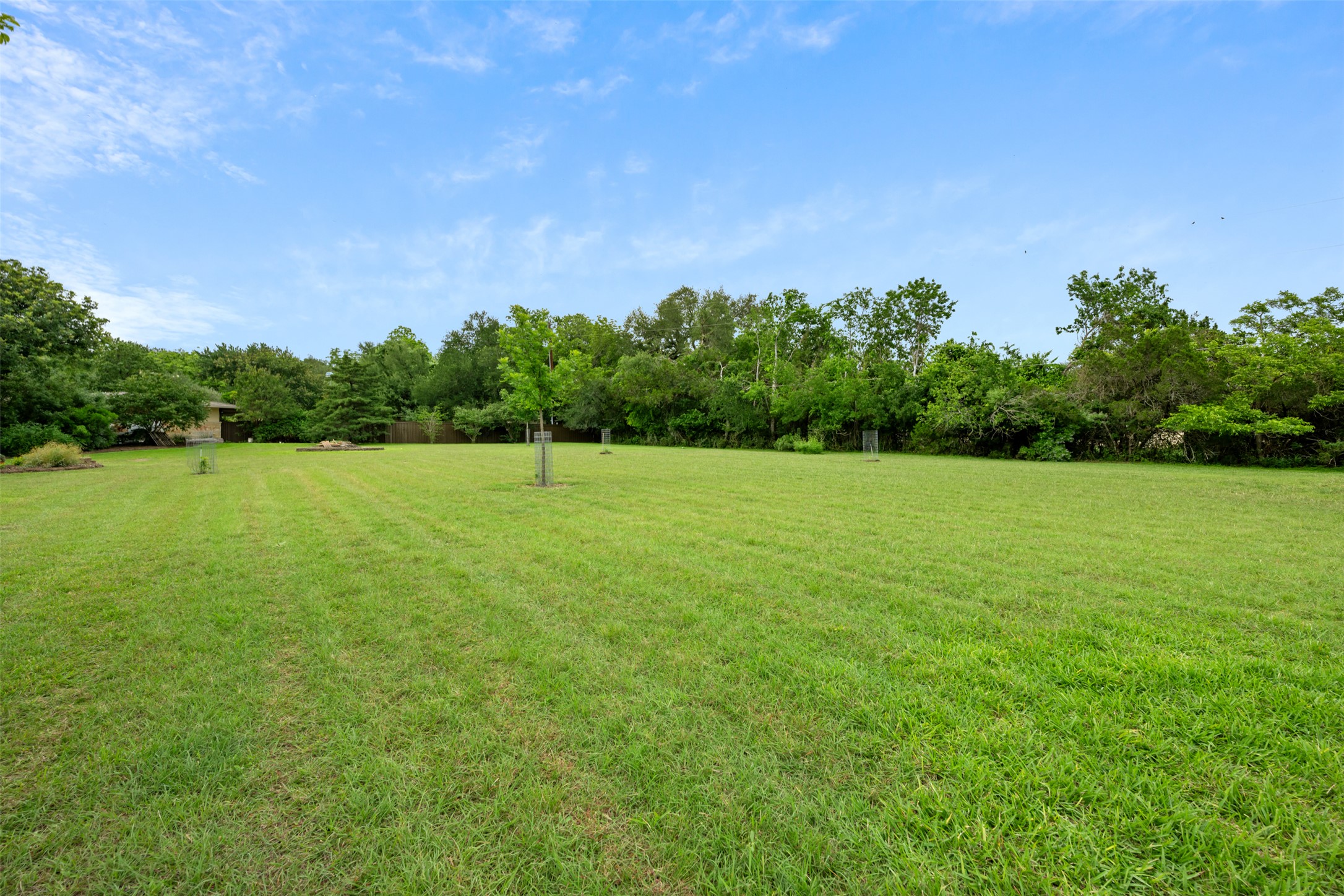 main property photo 37