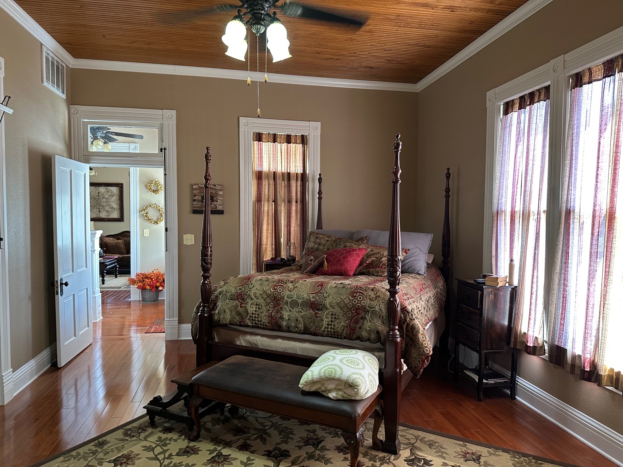 main property photo 17