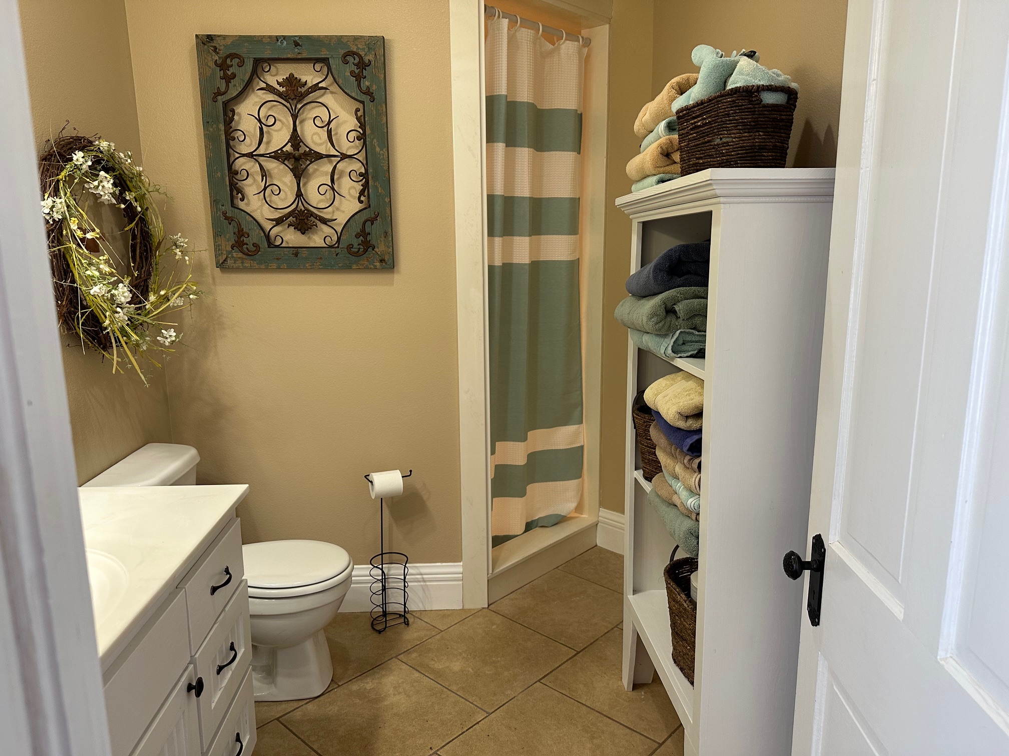 main property photo 24