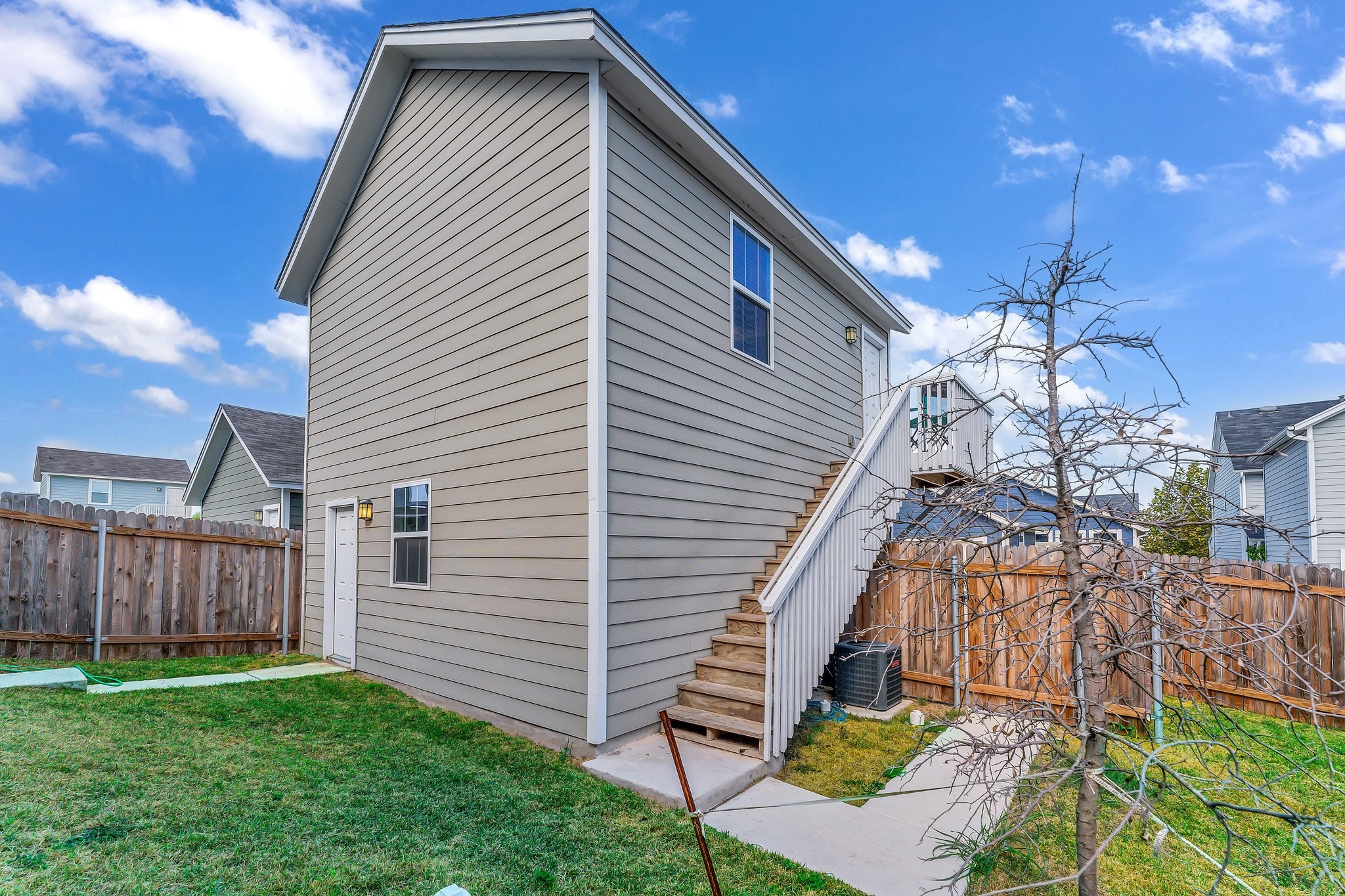 main property photo 3