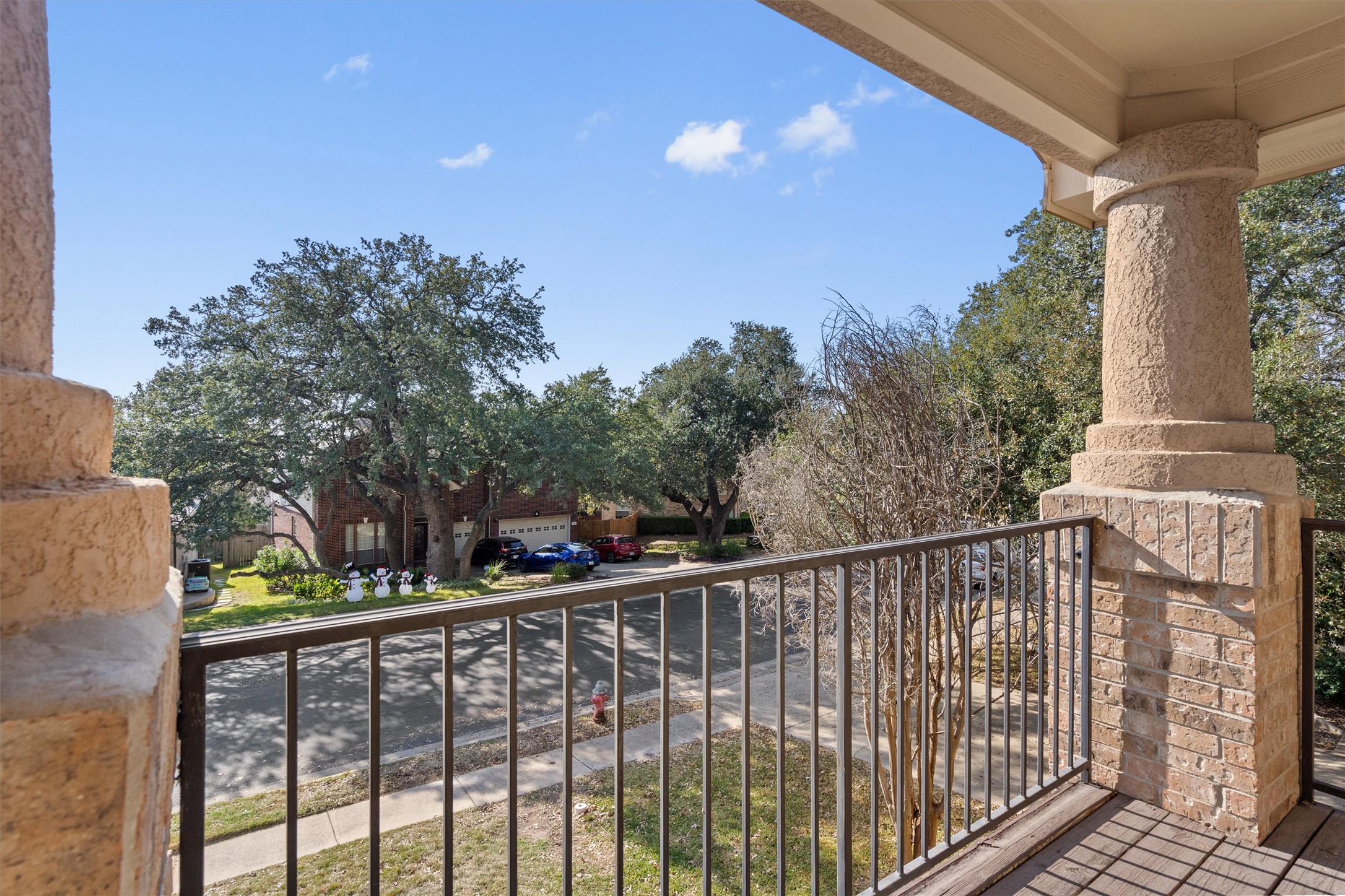main property photo 27