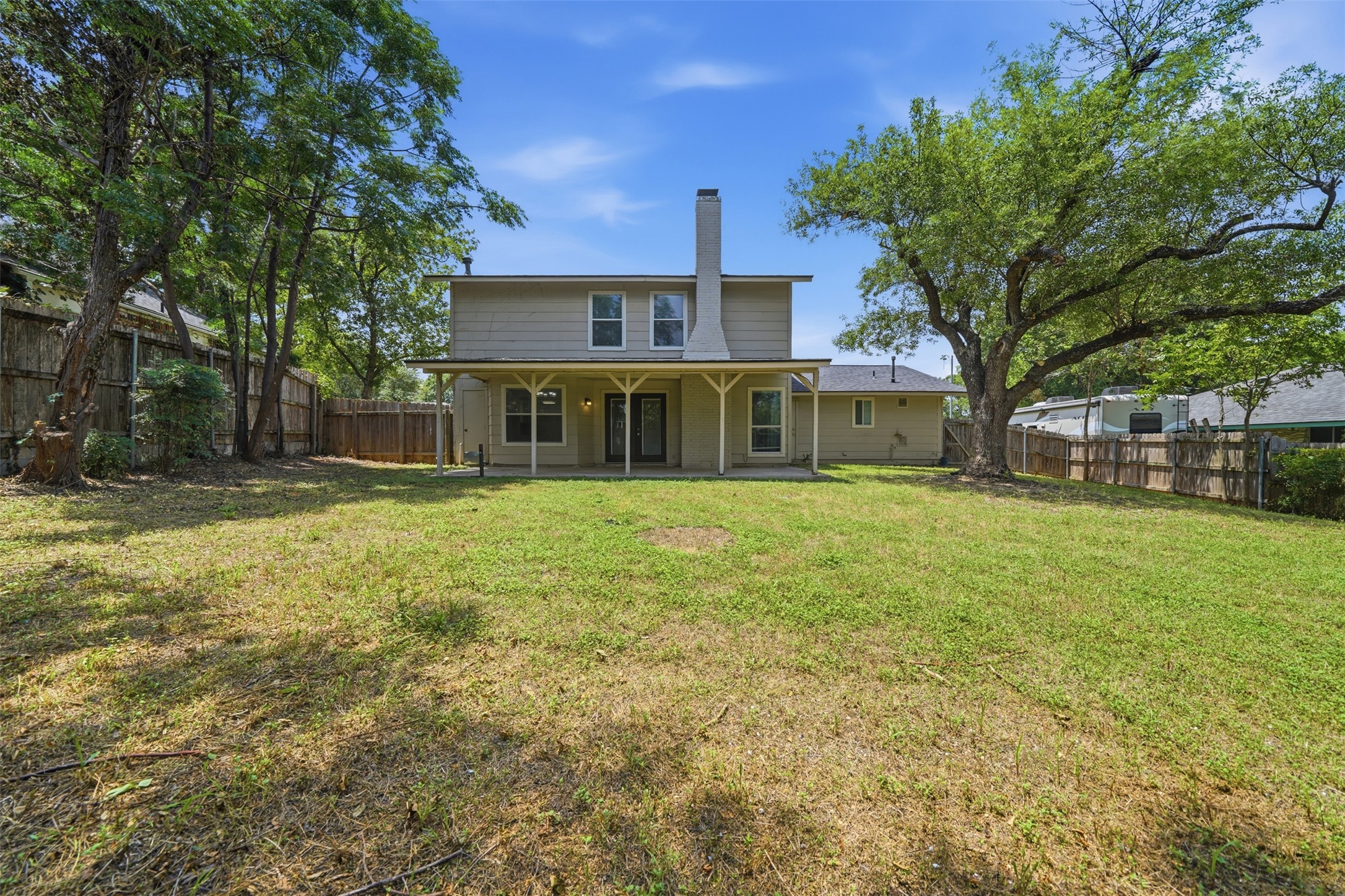 main property photo 37
