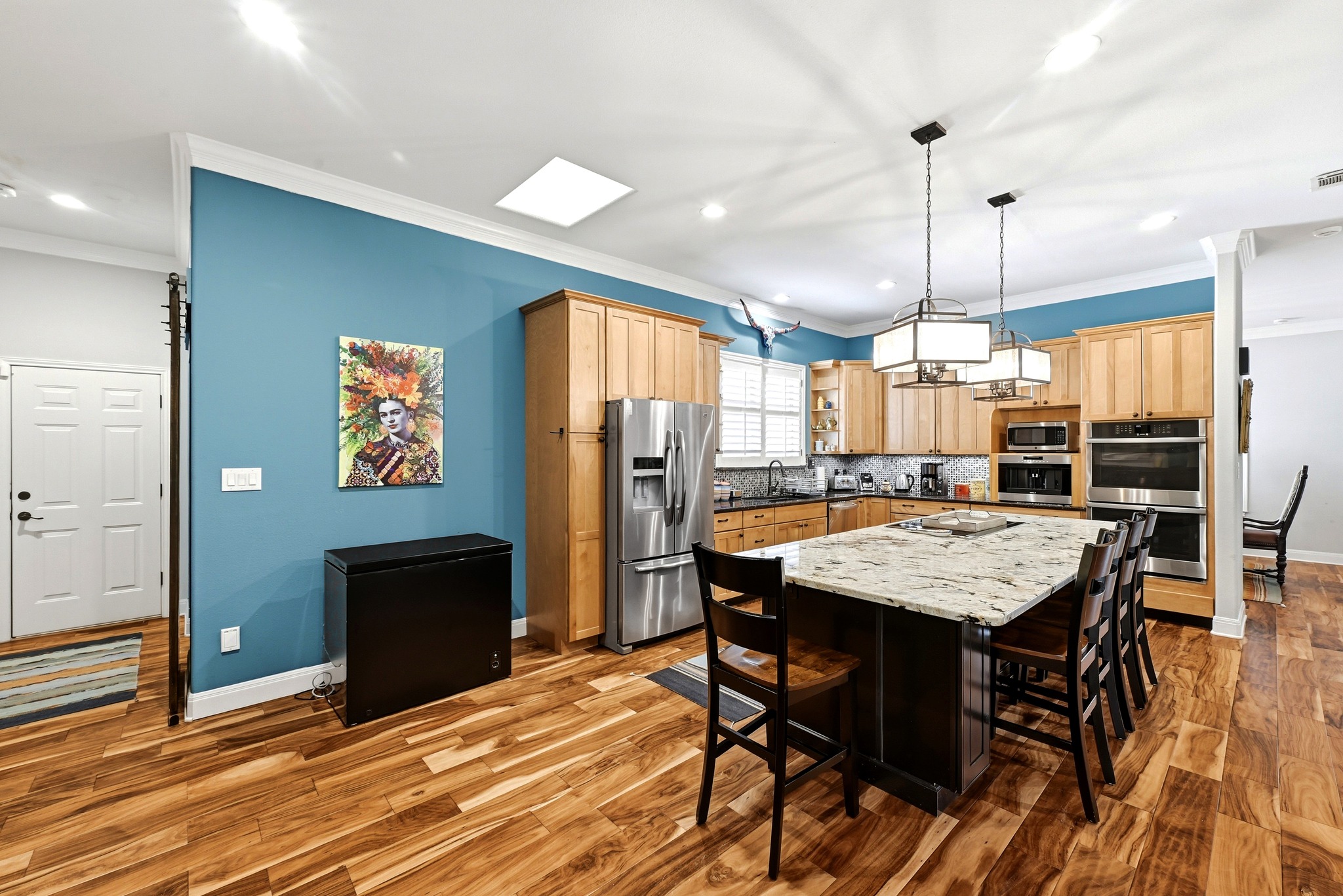main property photo 10
