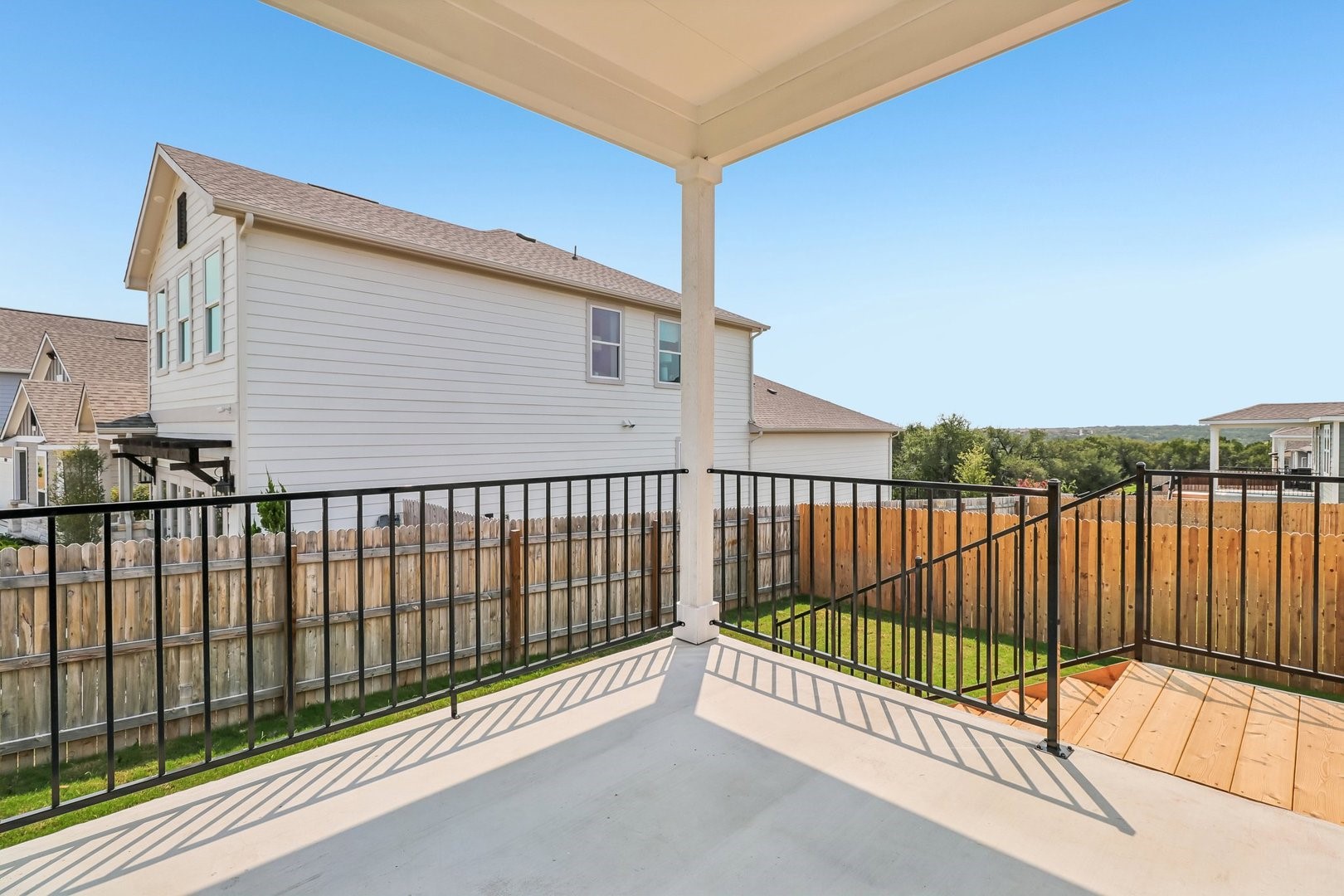 main property photo 29