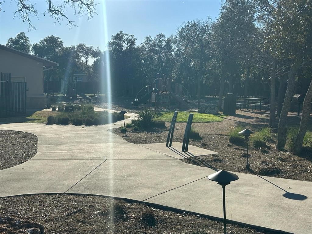 main property photo 38