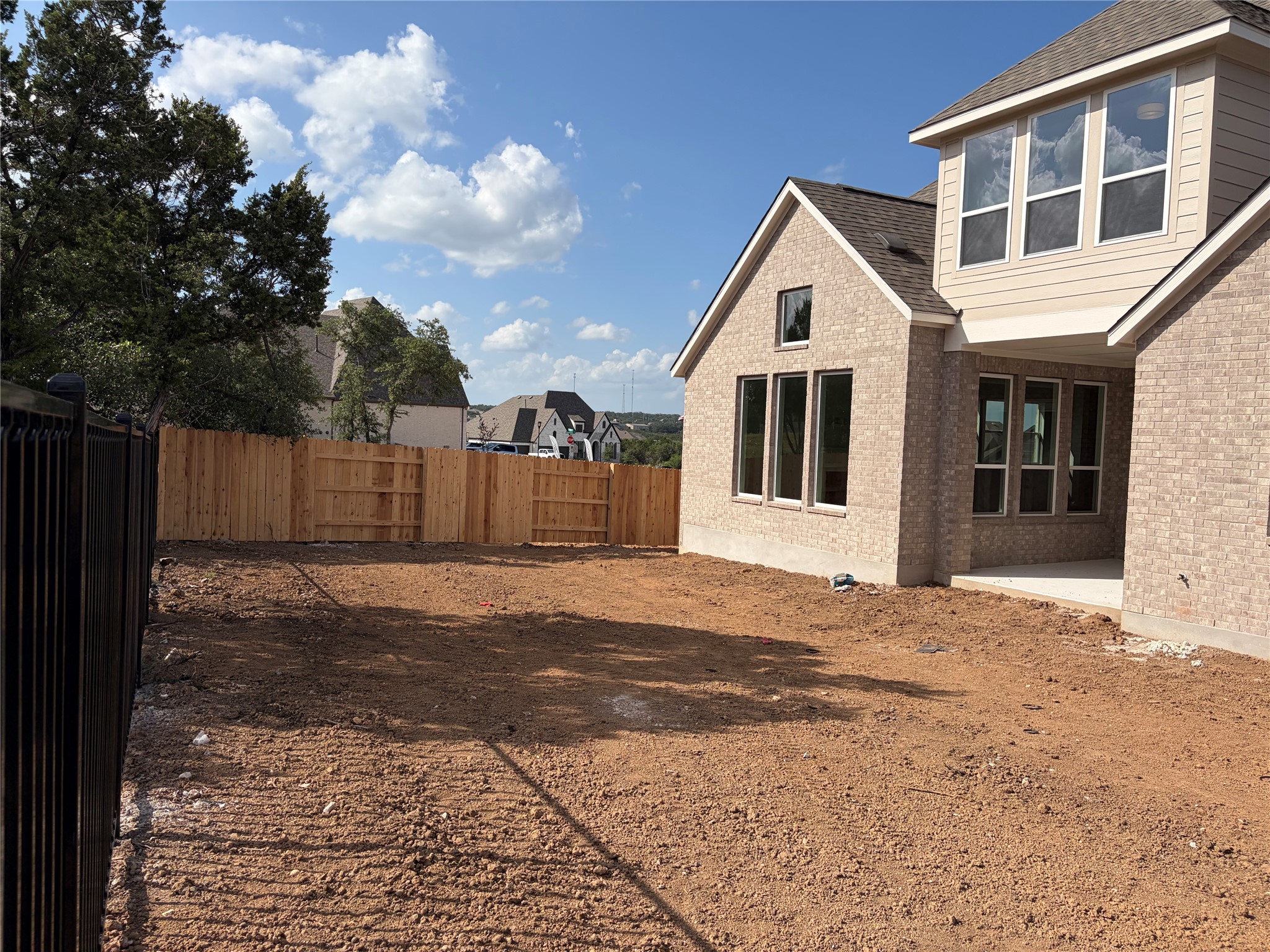 main property photo 37