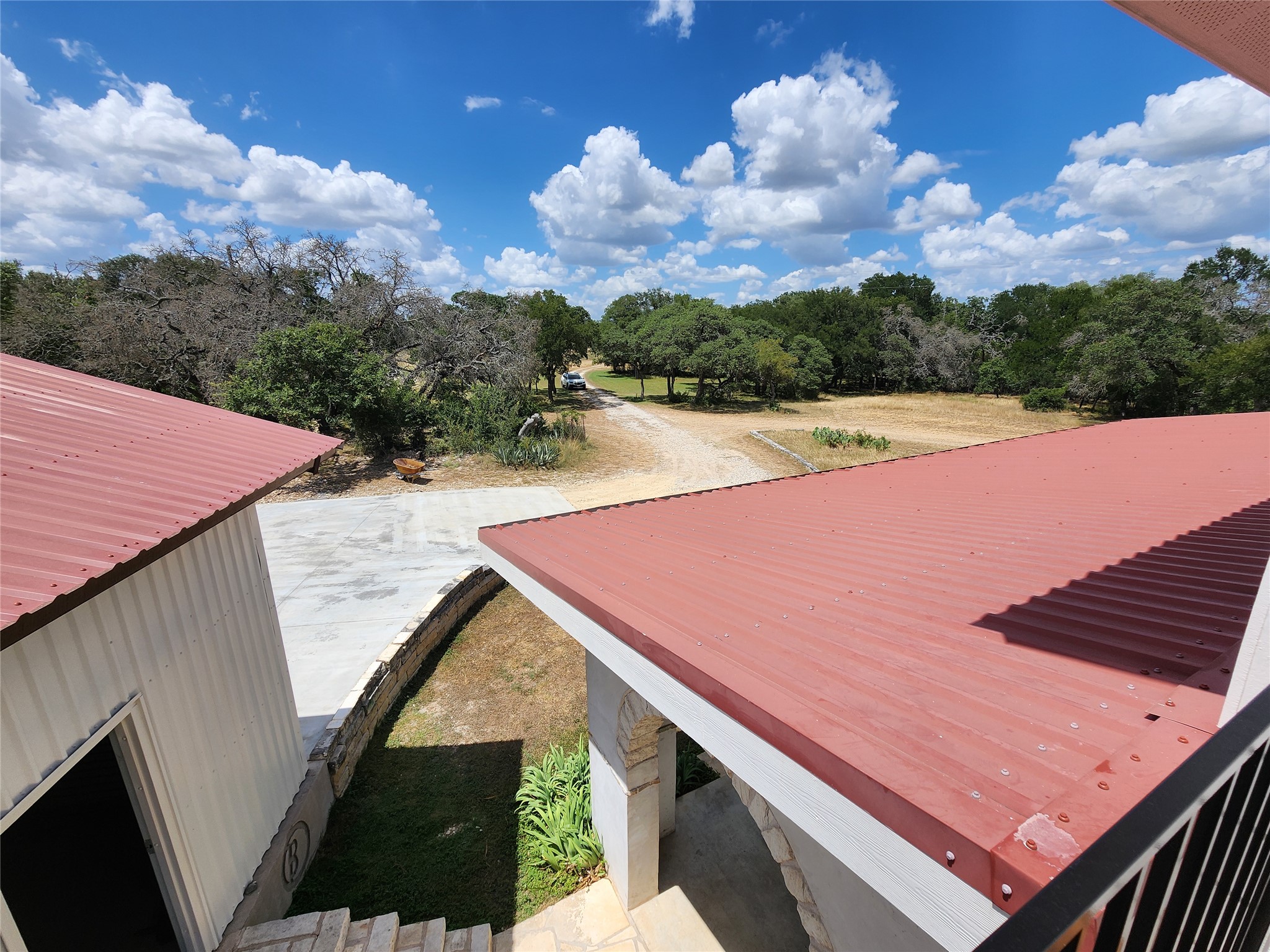 main property photo 37