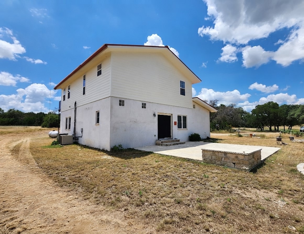 main property photo 4
