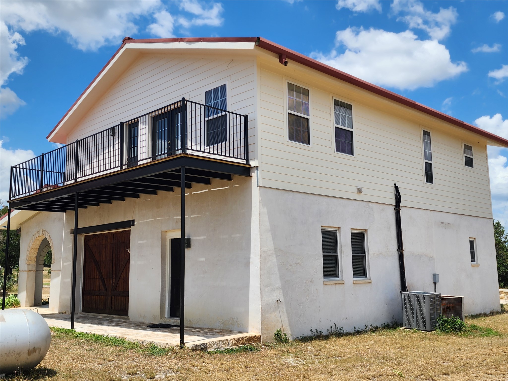 main property photo 7