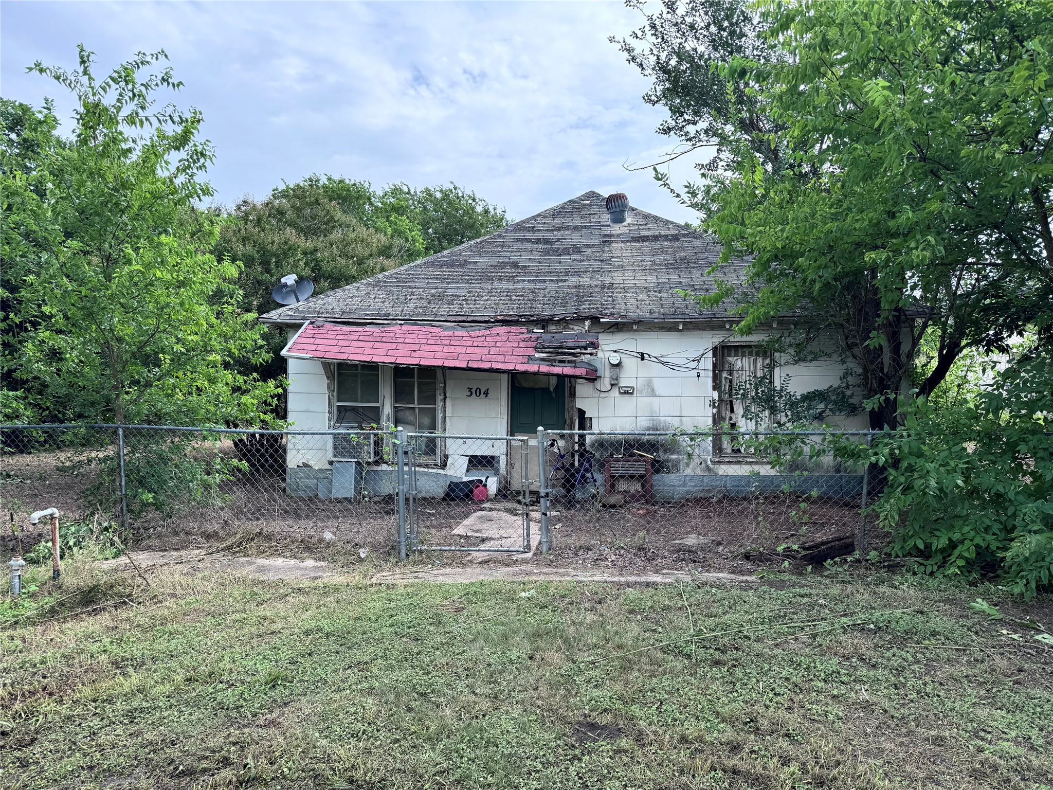 main property photo 5