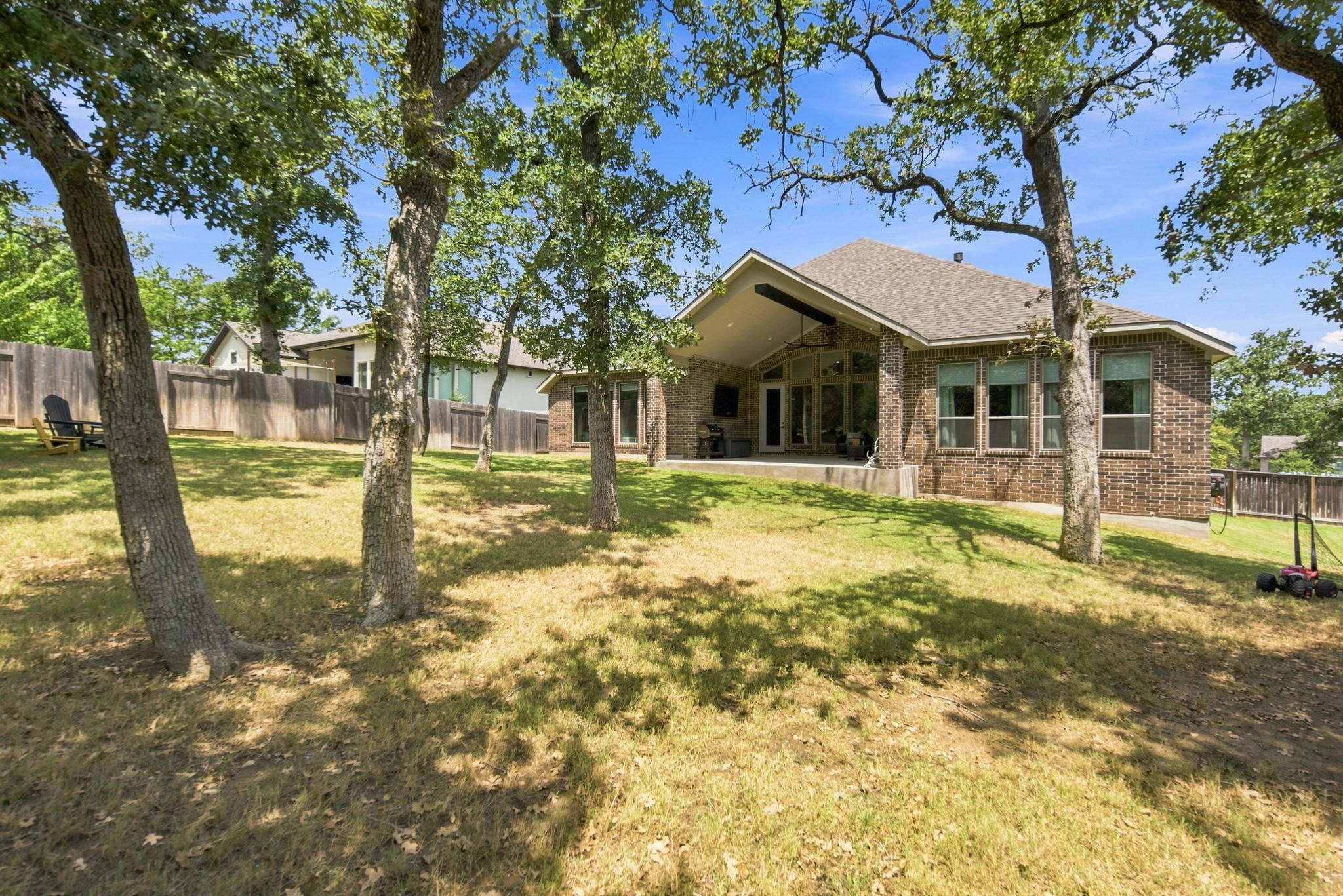 main property photo 29
