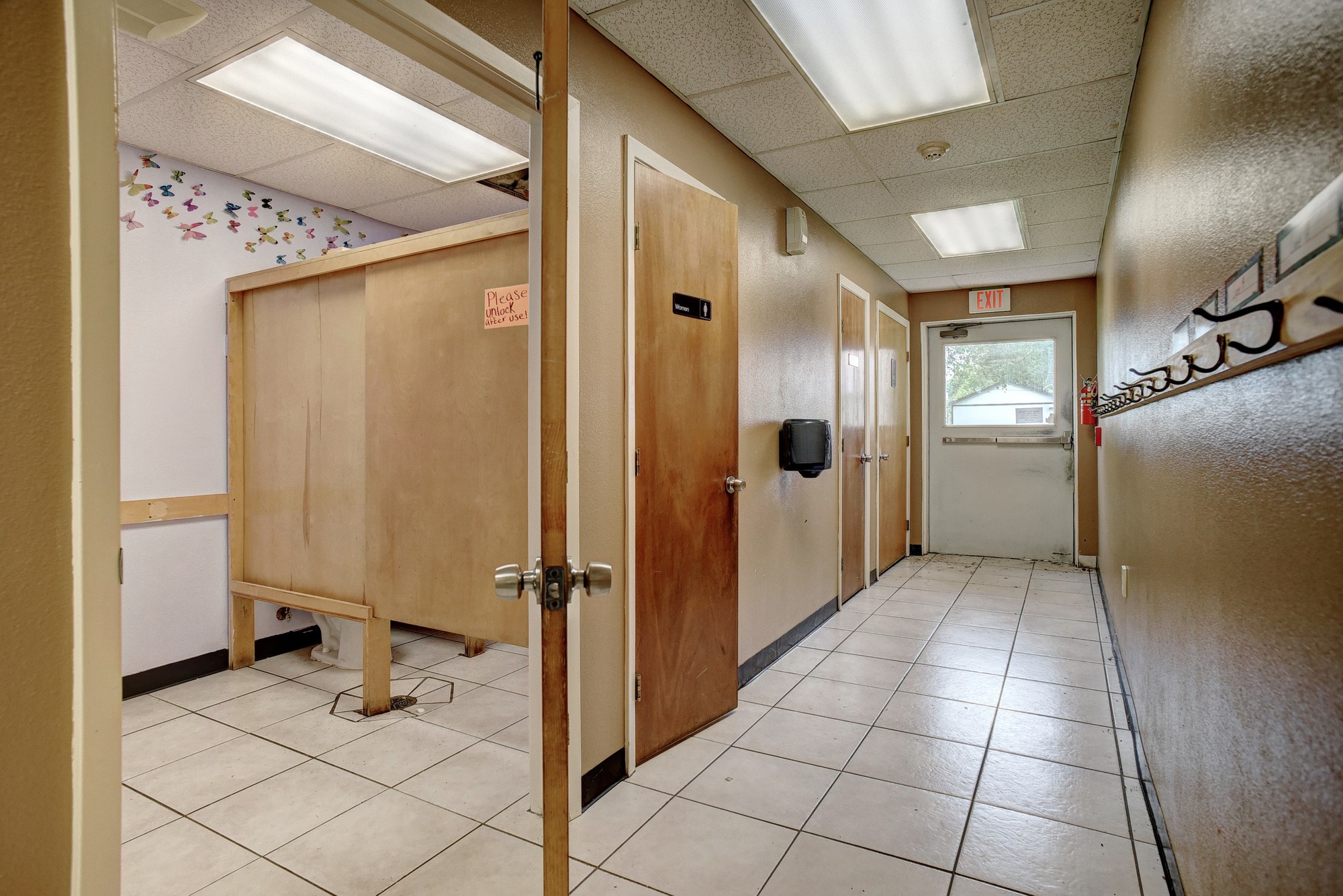main property photo 29