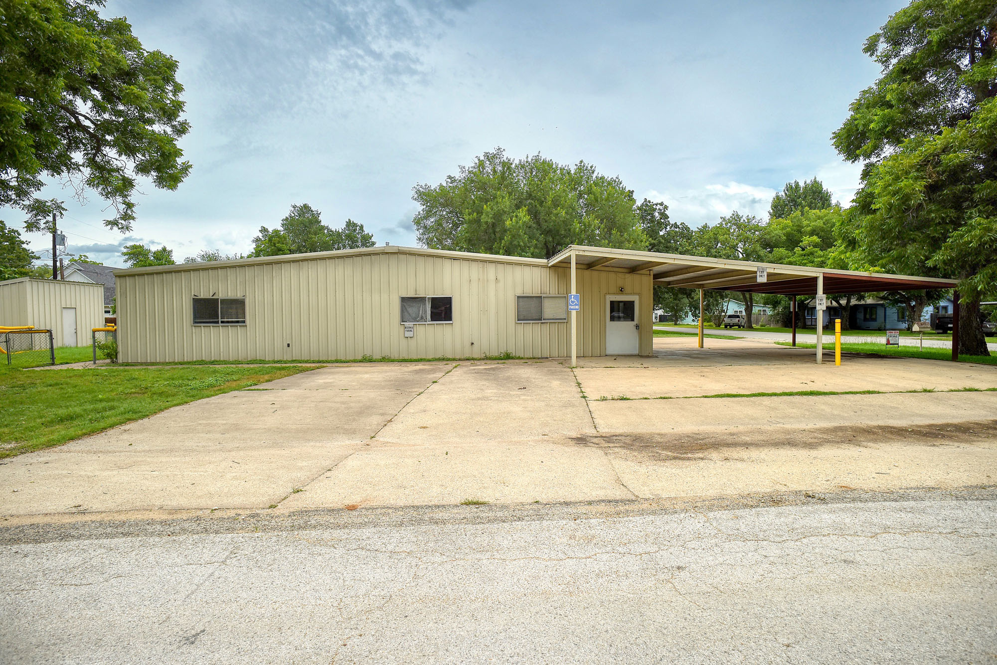 main property photo 3
