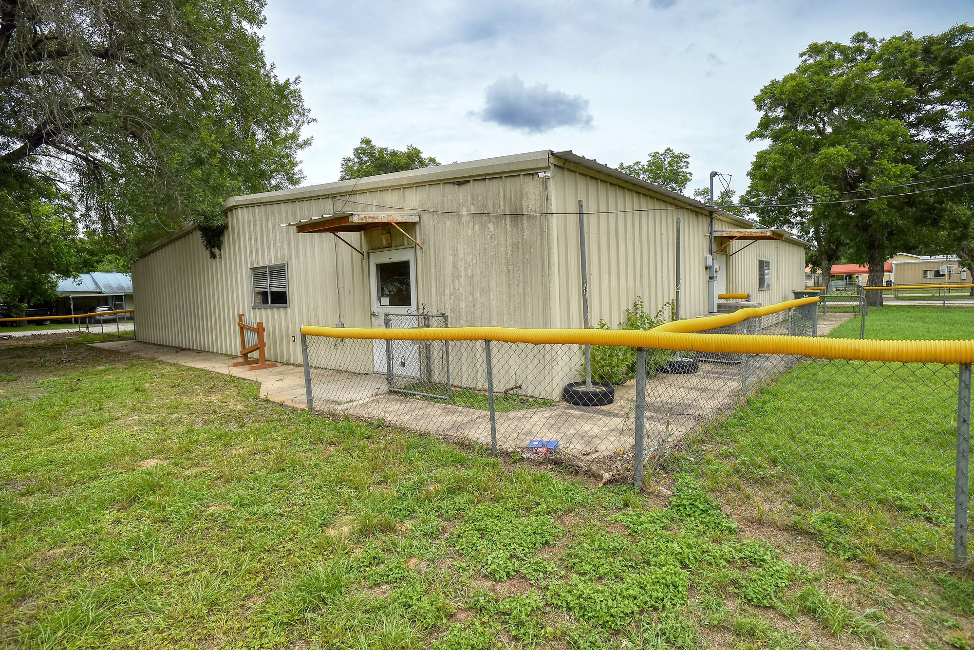 main property photo 38