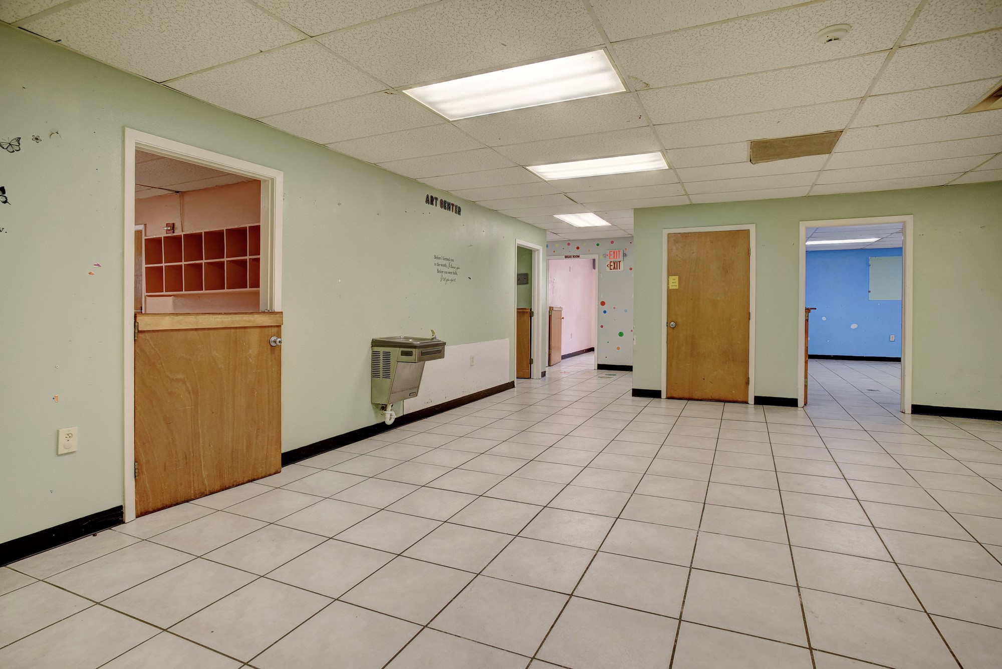 main property photo 9